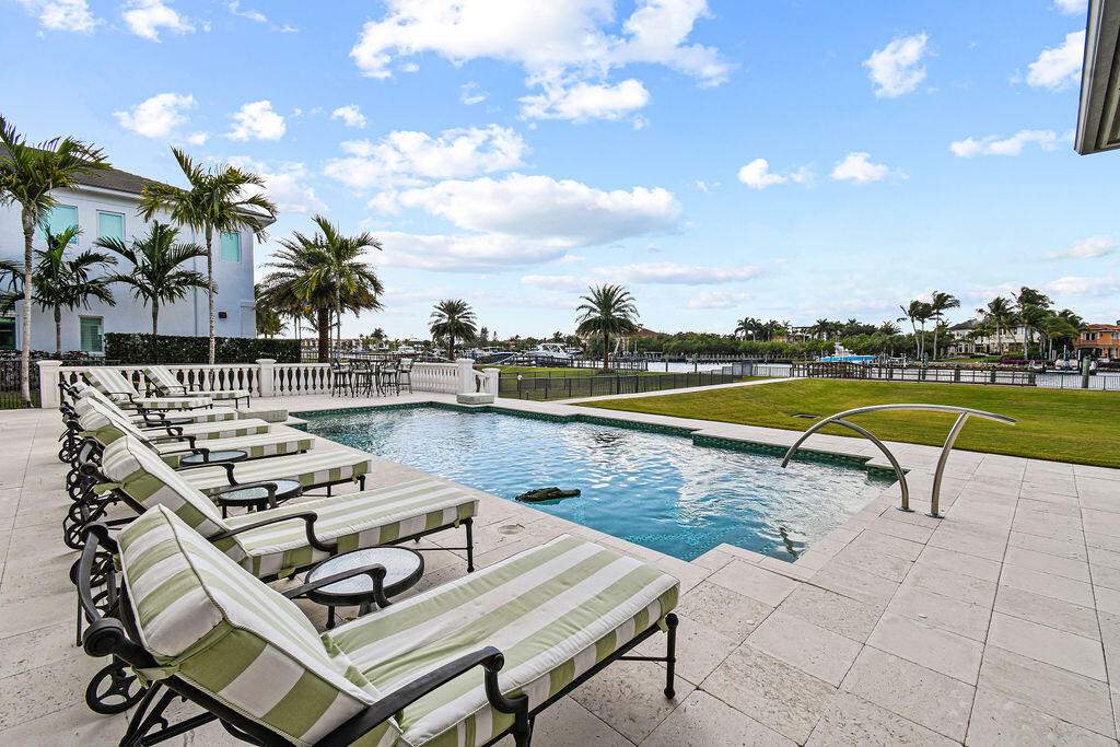 Frenchman's Harbor - Admi - Residential