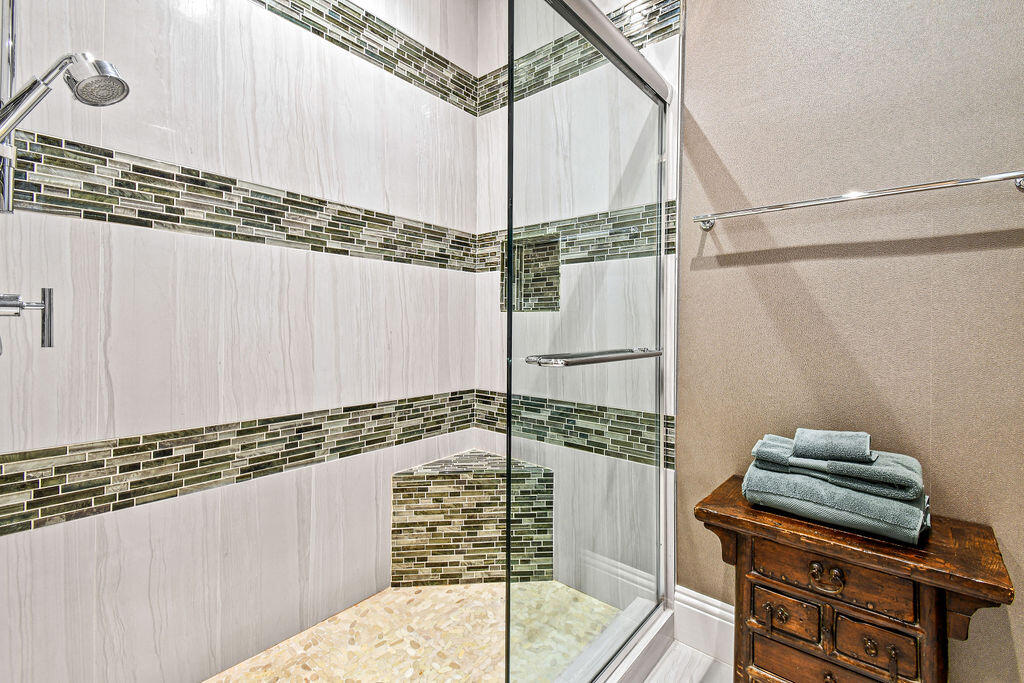 Frenchman's Harbor - Admi - Residential