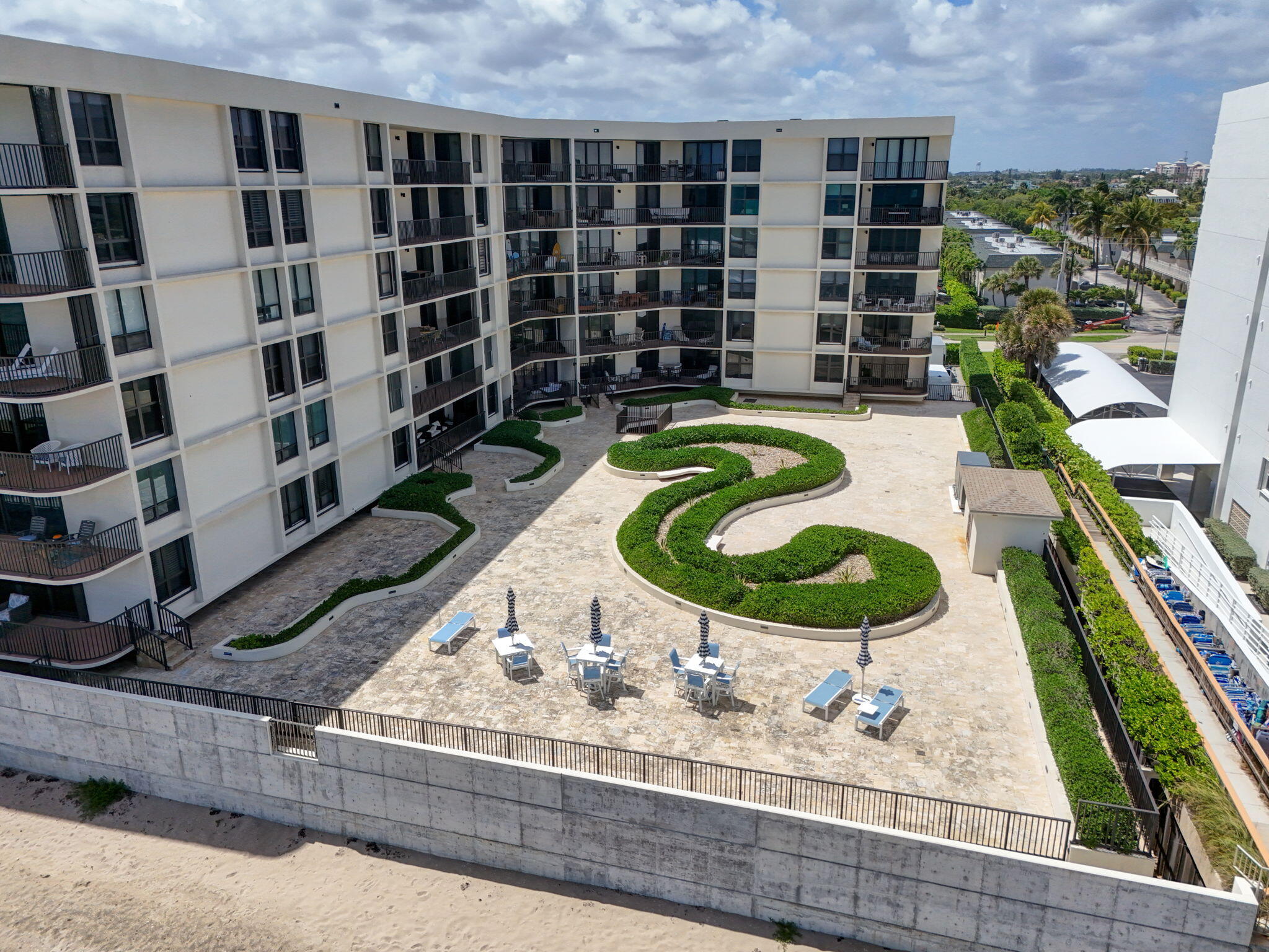 DUNE DECK OF THE PALM BEACHES CONDO - Residential