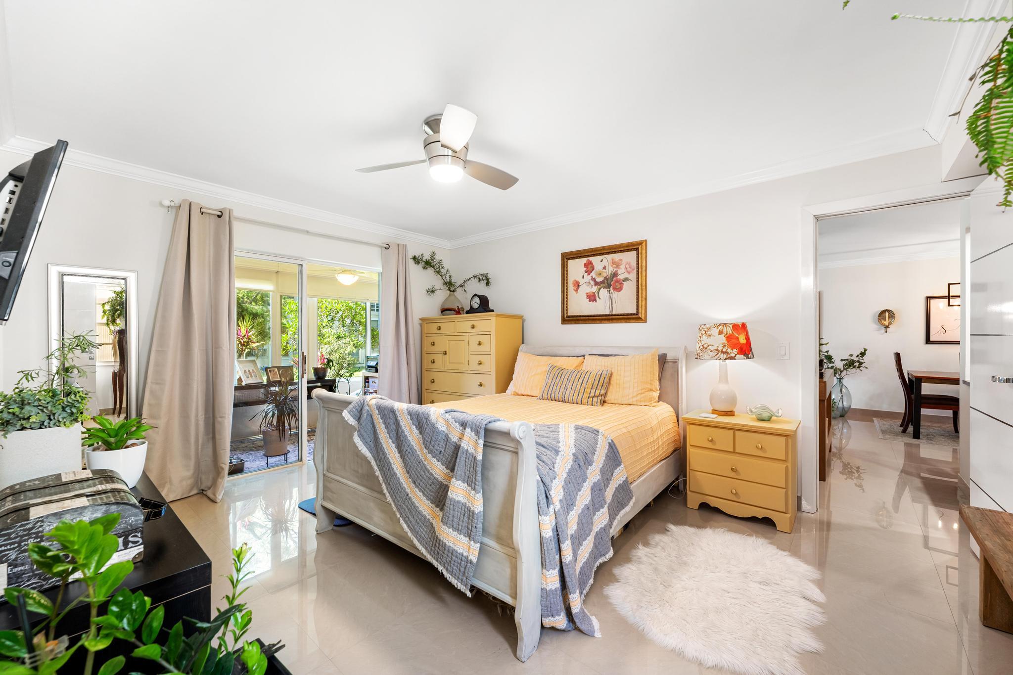 KINGS POINT CAPRI CONDOS - Residential