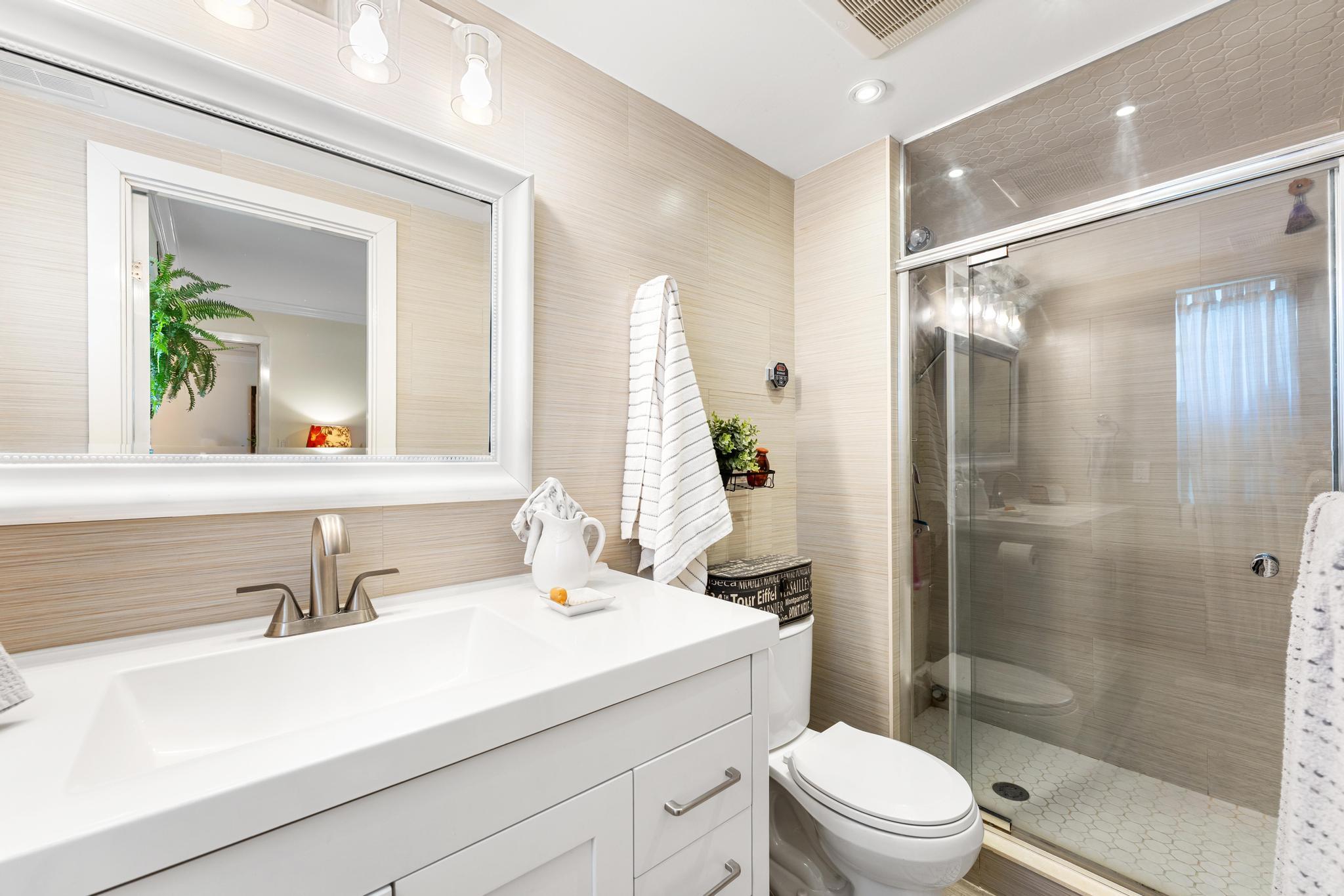 KINGS POINT CAPRI CONDOS - Residential
