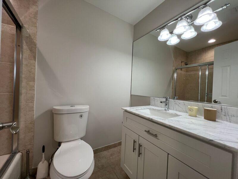 SILVER SHORES UNIT - Residential Lease