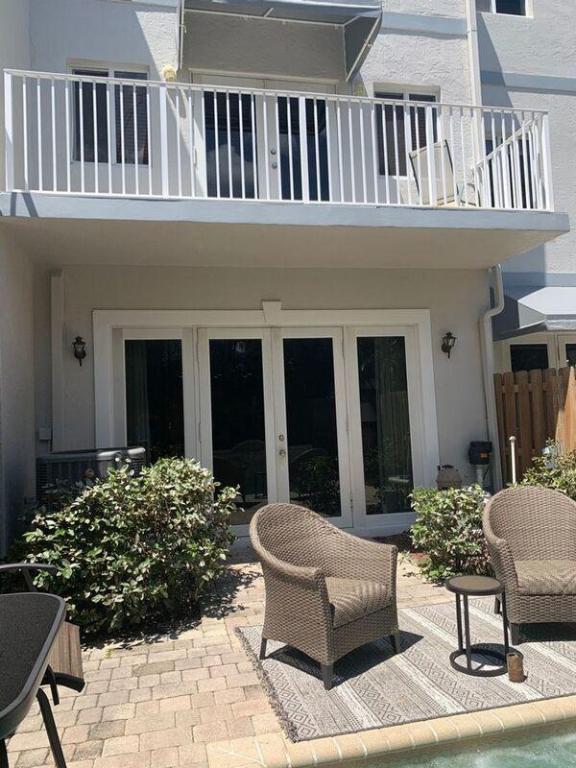 SILVER SHORES UNIT - Residential Lease