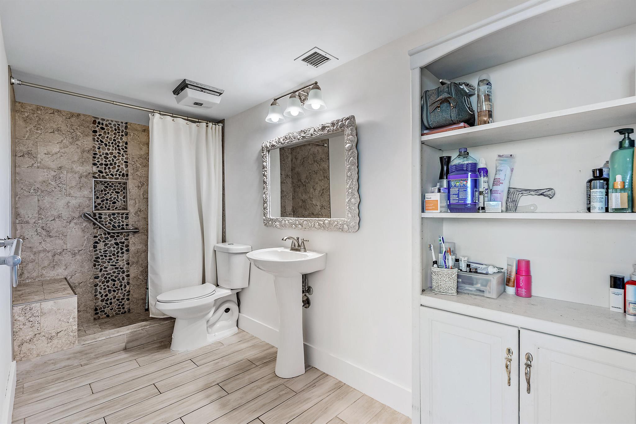 PALM BEACH HOUSE CONDO - Residential