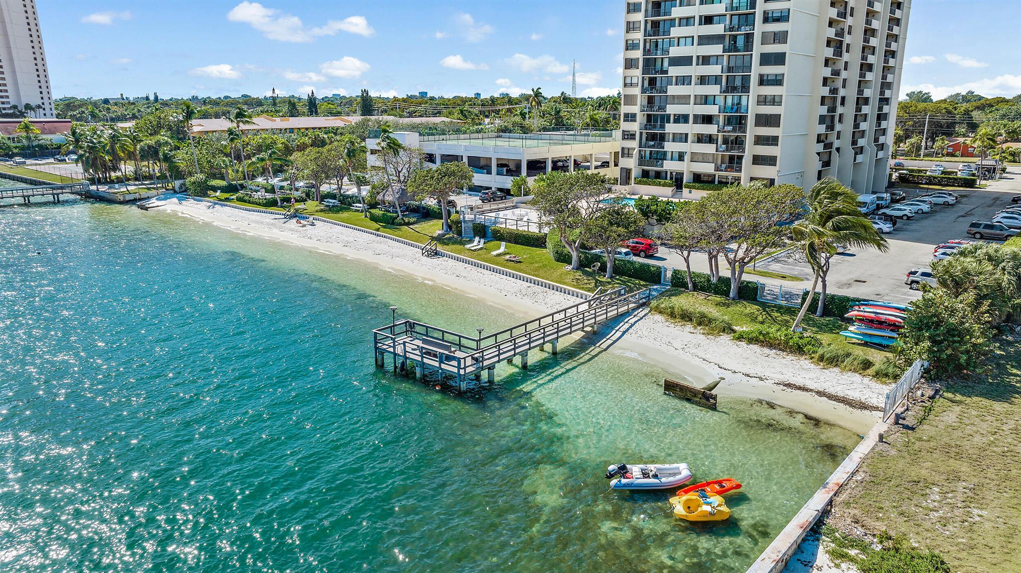 PALM BEACH HOUSE CONDO - Residential