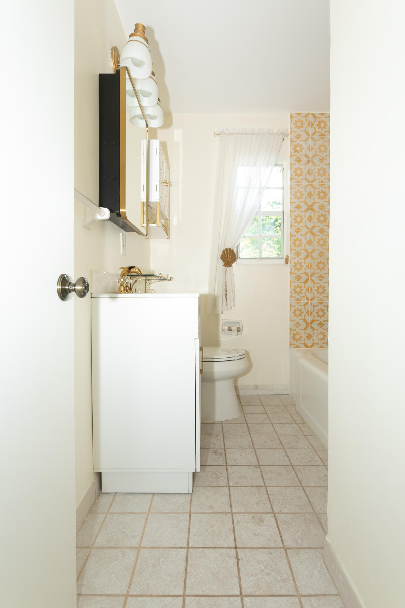 TOLEDO IN - Residential Lease