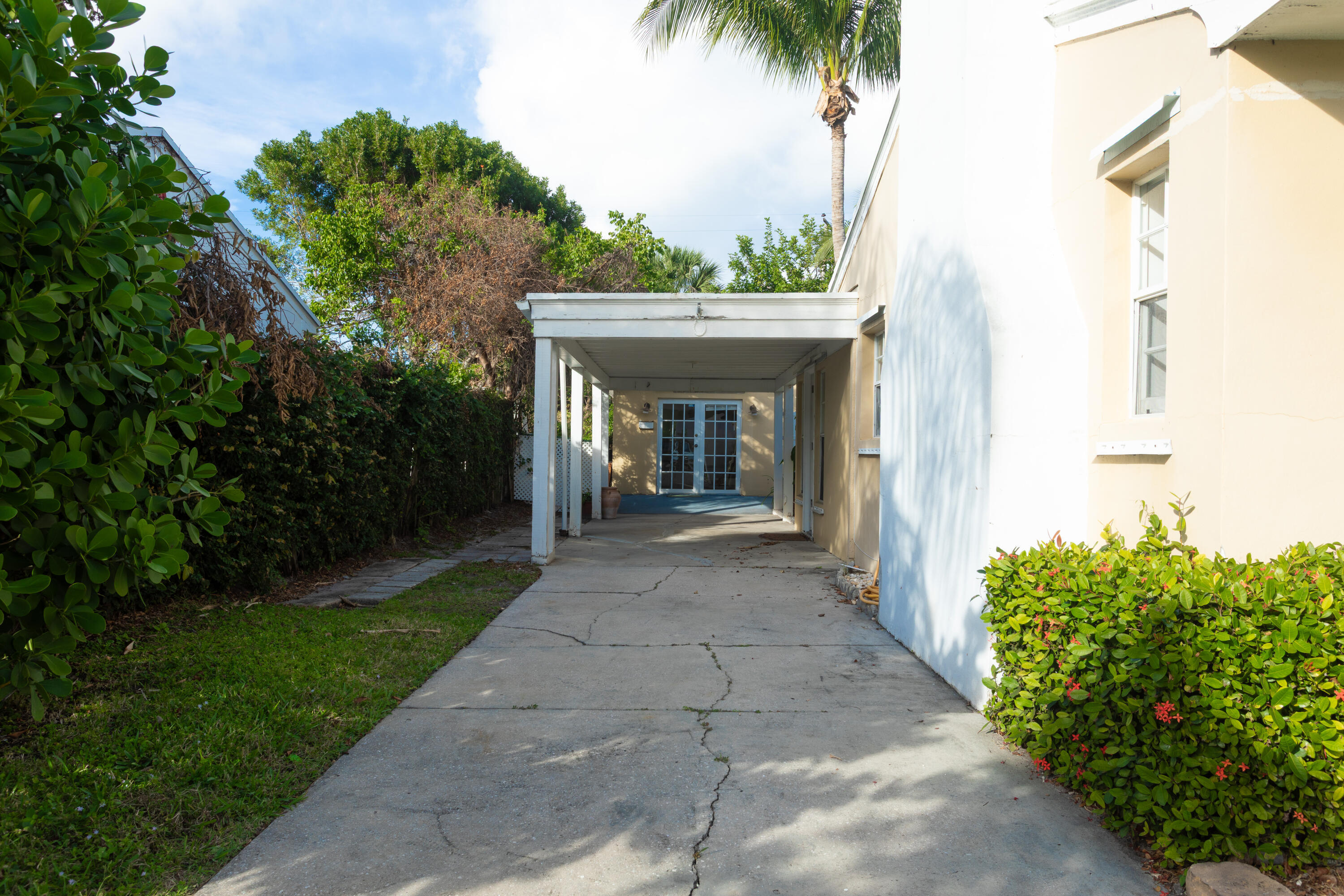 TOLEDO IN - Residential Lease