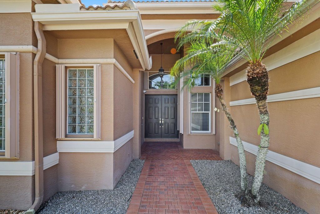 Photo of 8922 Raven Rock Court, Boynton Beach, FL 33473 (MLS # R11103841)