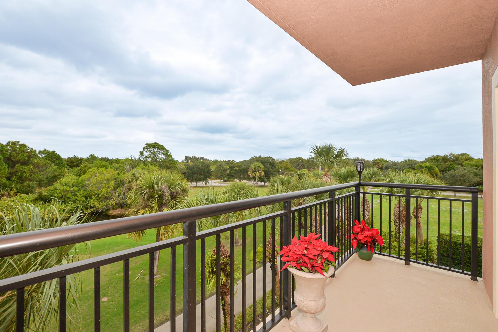 LINKSIDE AT GATOR TRACE B - Residential