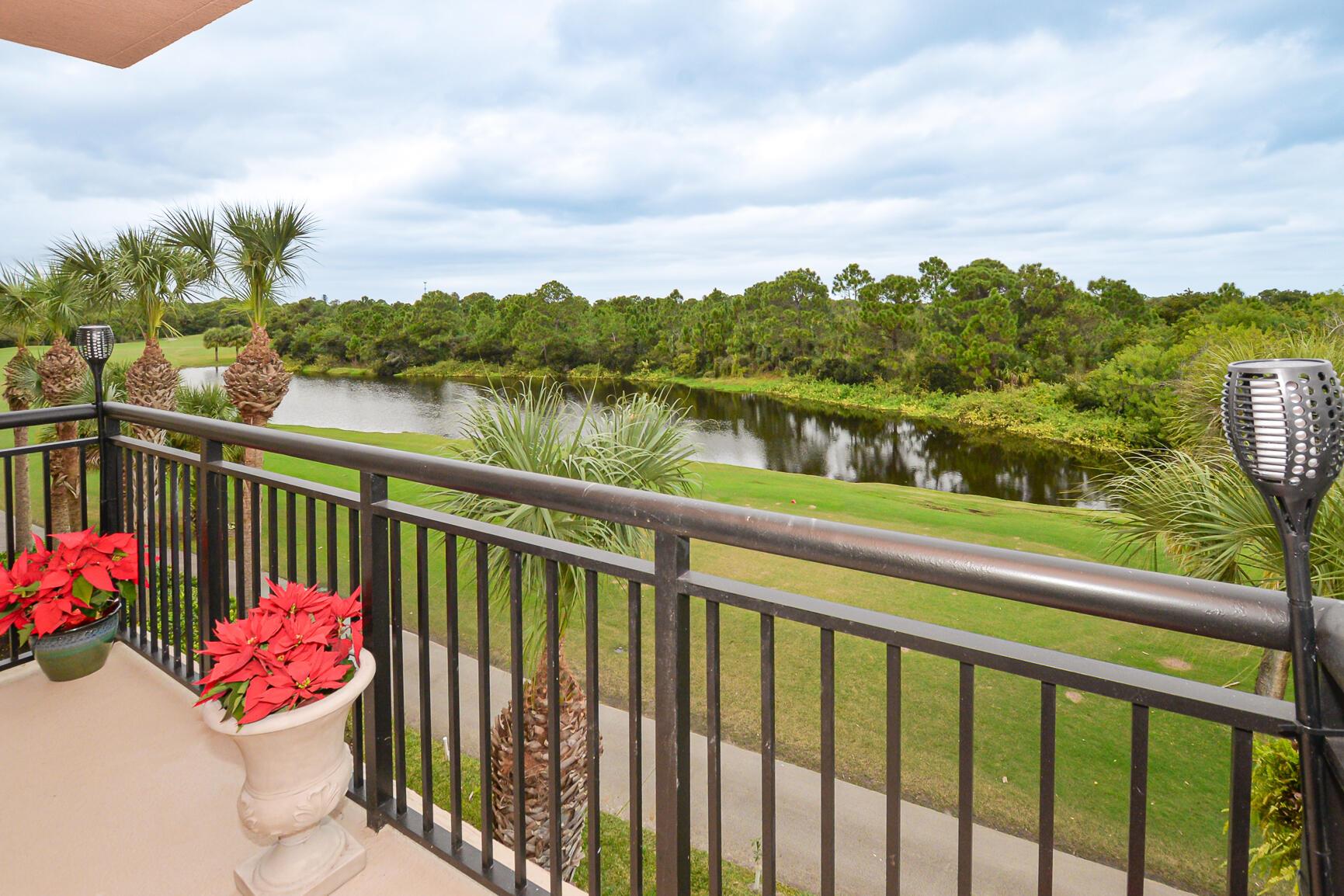 LINKSIDE AT GATOR TRACE B - Residential
