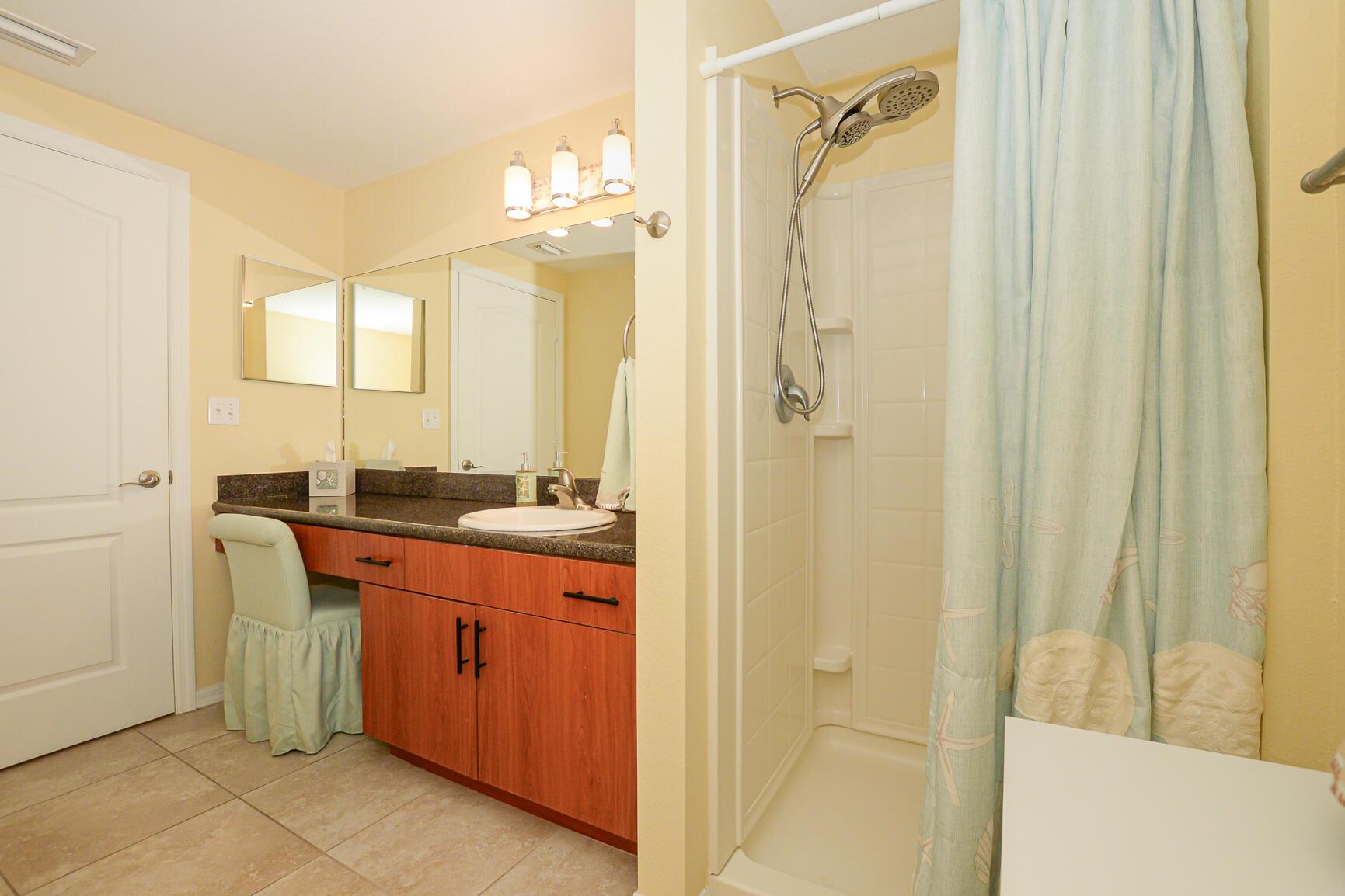 LINKSIDE AT GATOR TRACE B - Residential