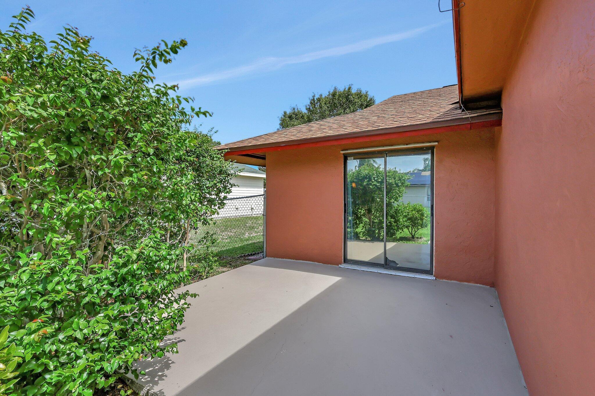 PORT ST LUCIE SECTION 24 - Residential Lease