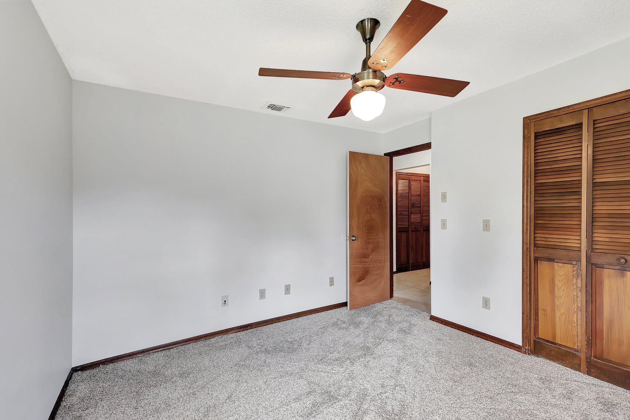 PORT ST LUCIE SECTION 24 - Residential Lease