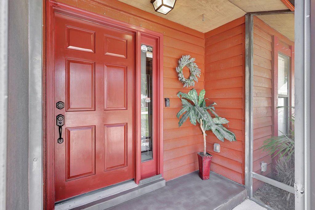 Photo of 362 SE Calmoso Drive, Port Saint Lucie, FL 34983 (MLS # R11145019)