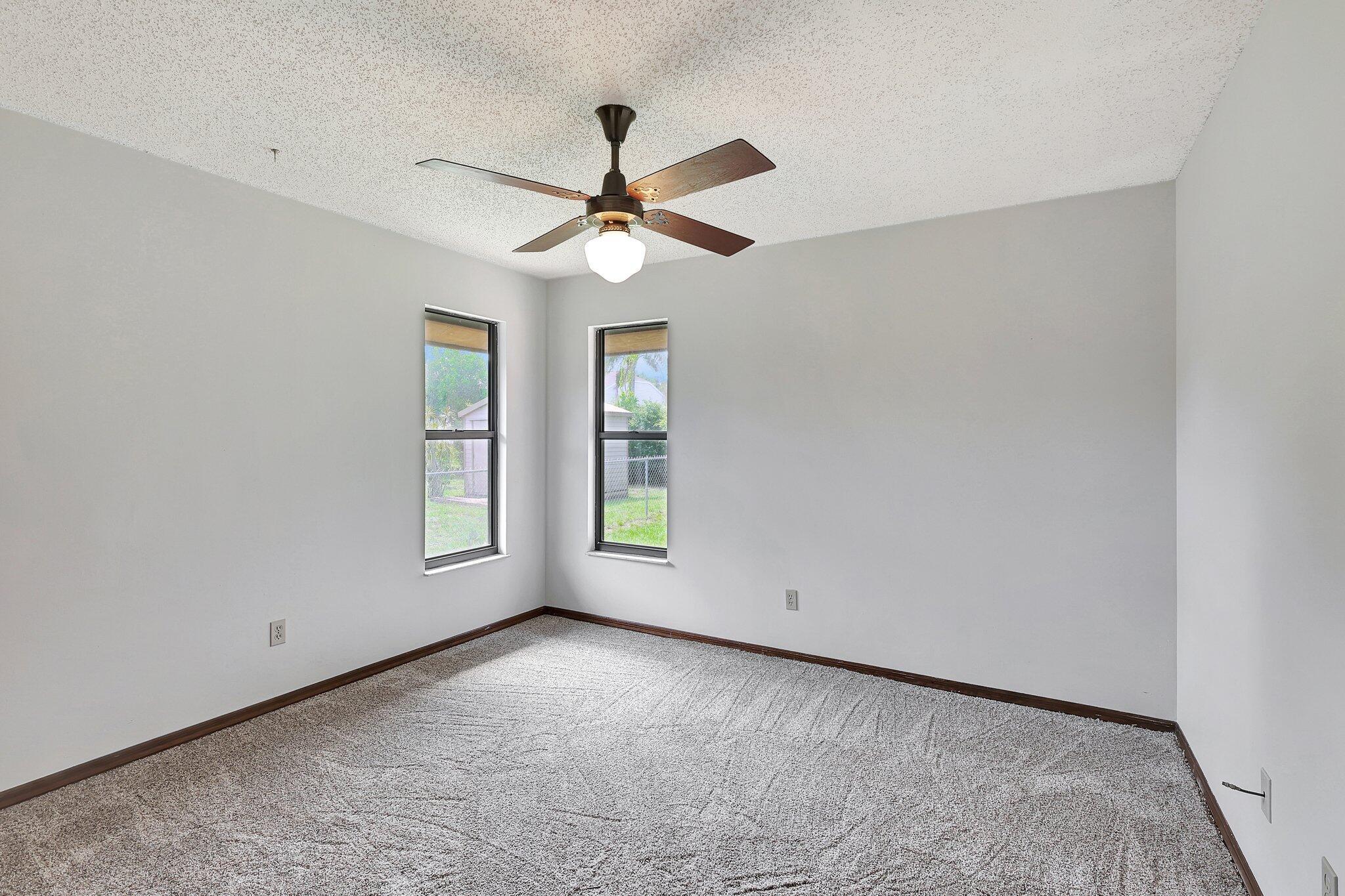 PORT ST LUCIE SECTION 24 - Residential Lease