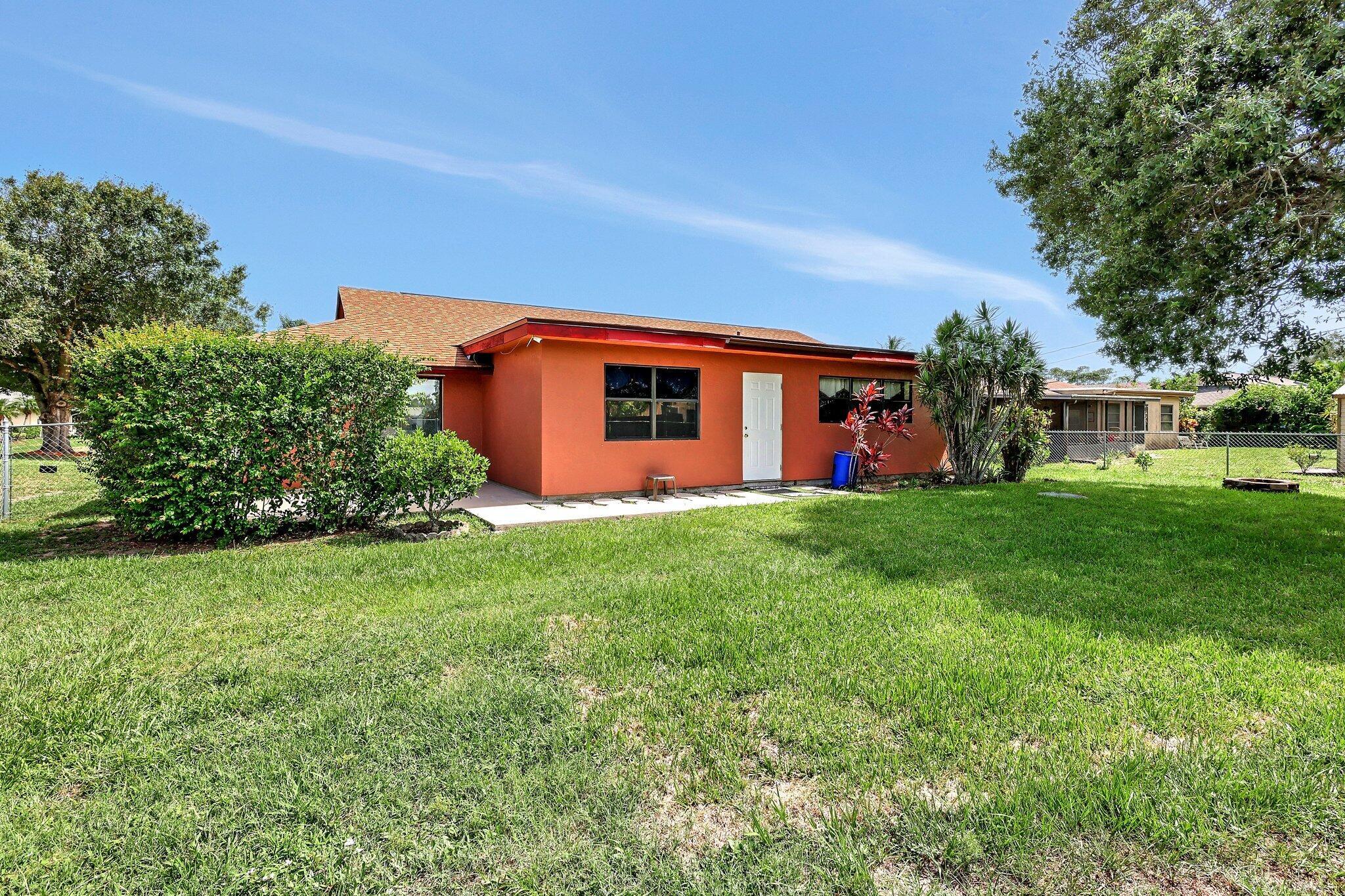 PORT ST LUCIE SECTION 24 - Residential Lease