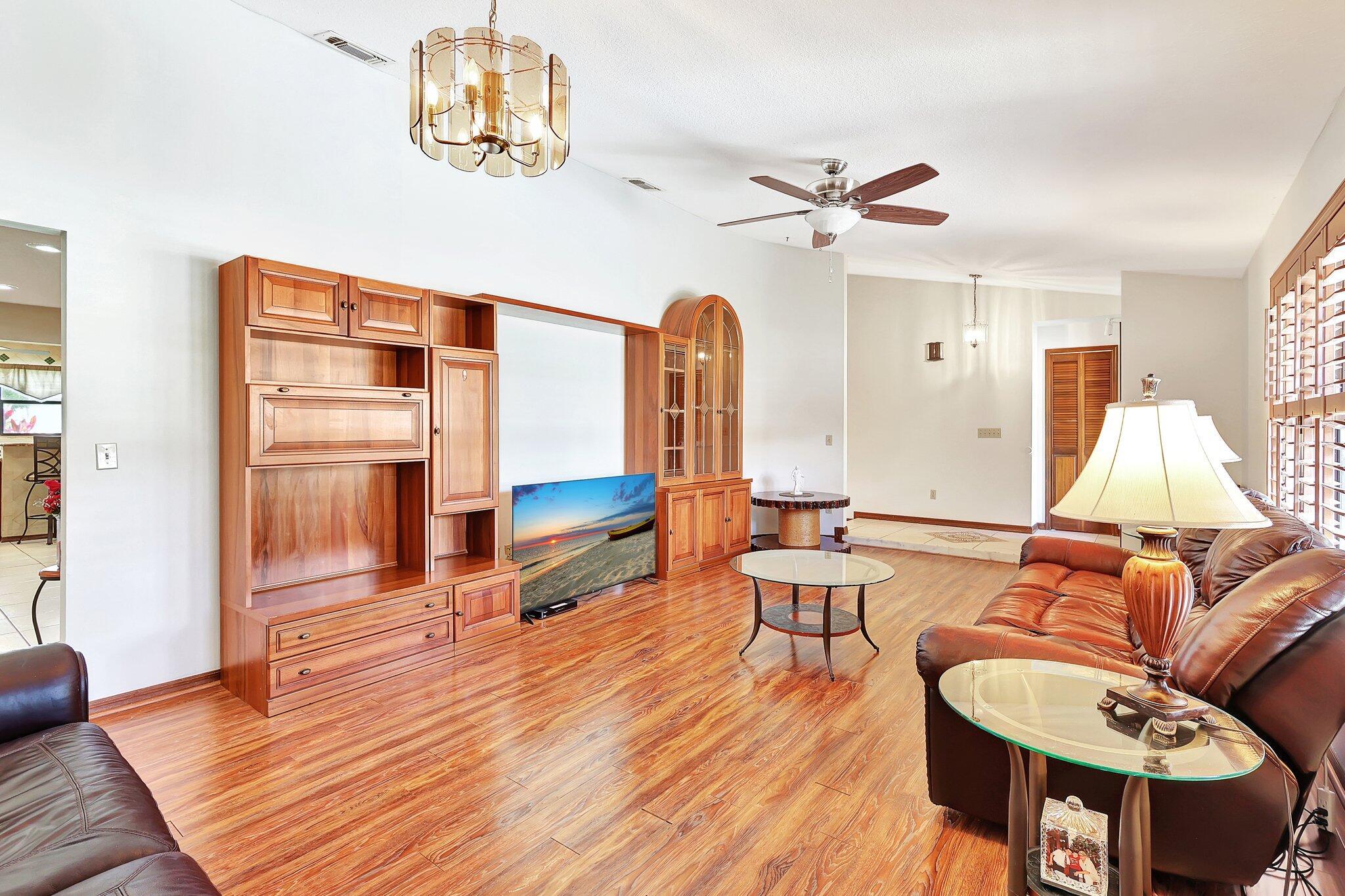 PORT ST LUCIE SECTION 24 - Residential Lease