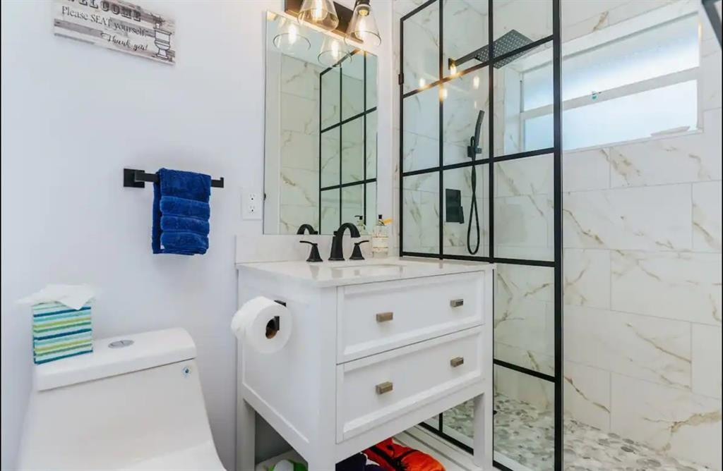 CORAL KEY VILLAS 2ND SEC - Residential