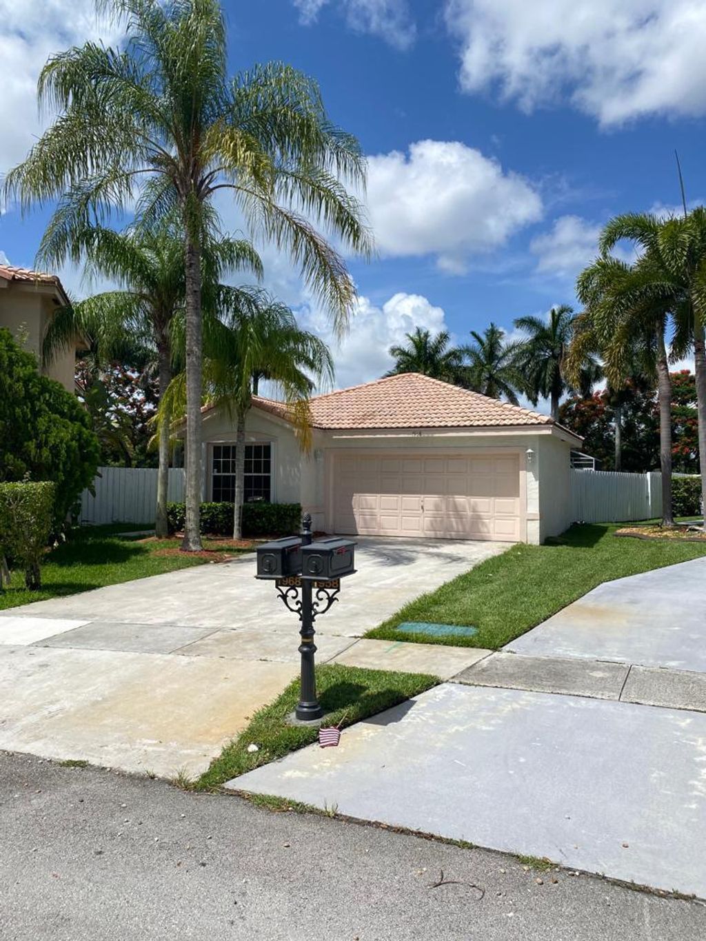 Photo of 1968 SW 177th Avenue, Miramar, FL 33029 (MLS # B26024061)