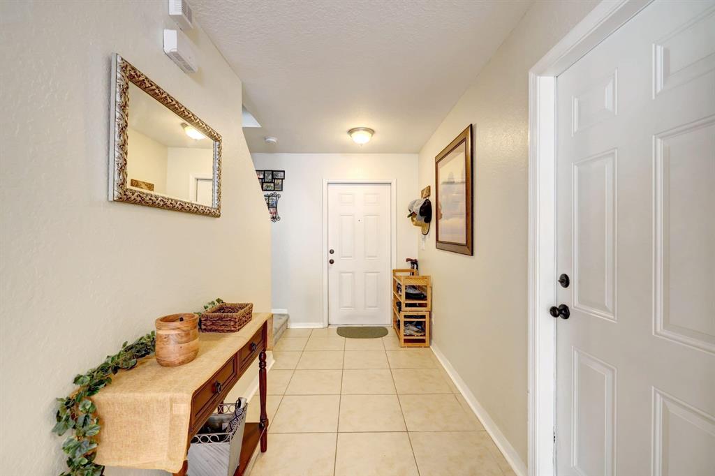 THIRD REPLAT OF PORTOFINO ISLES - Residential