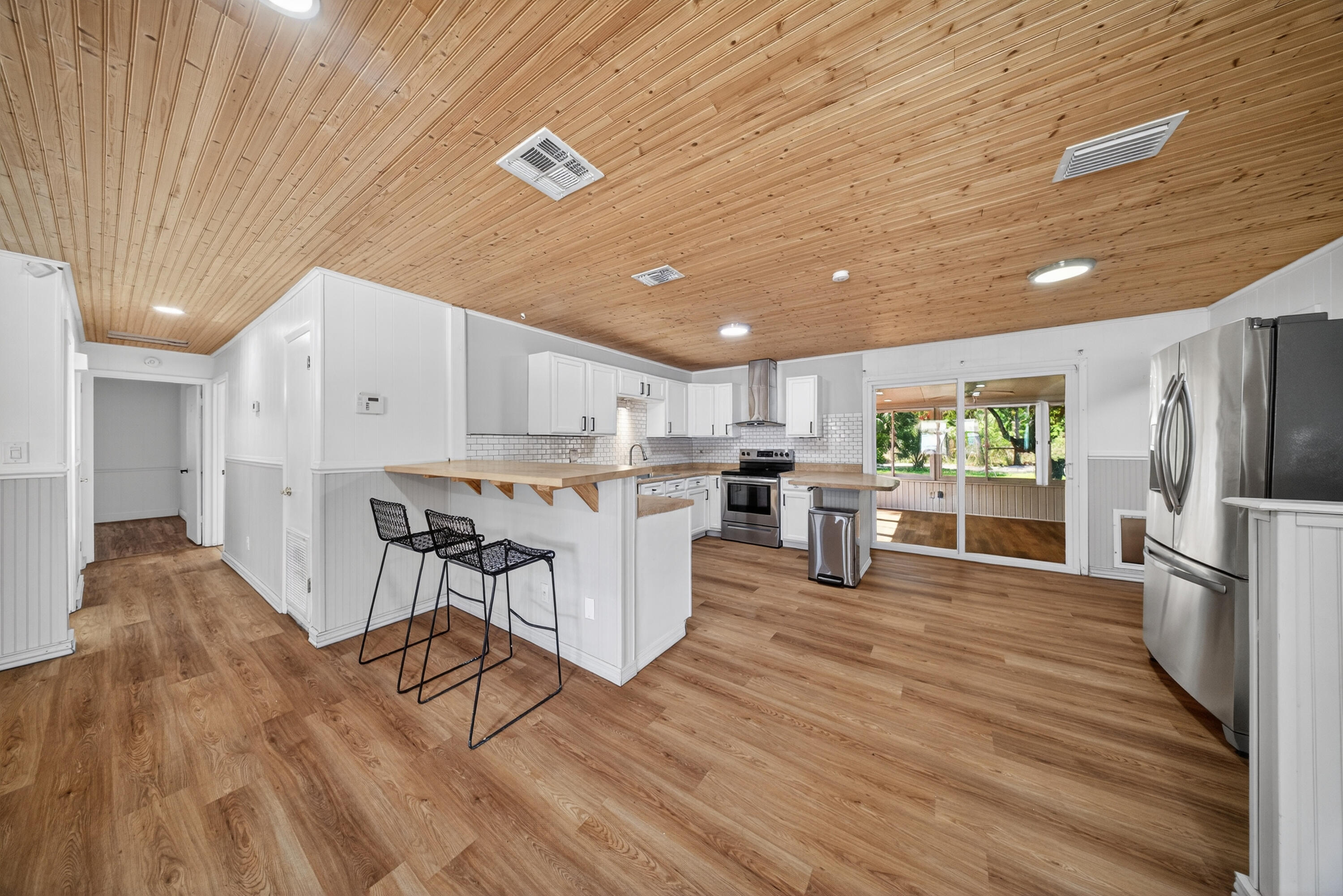 MARAVILLA PLAZA - Residential