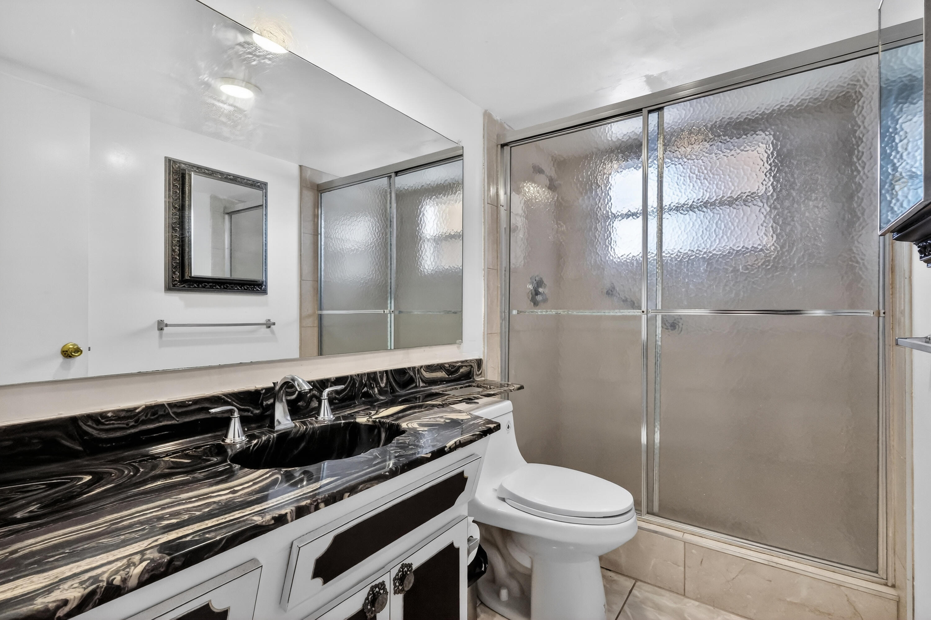 3990 NW 42nd Avenue Apt 304