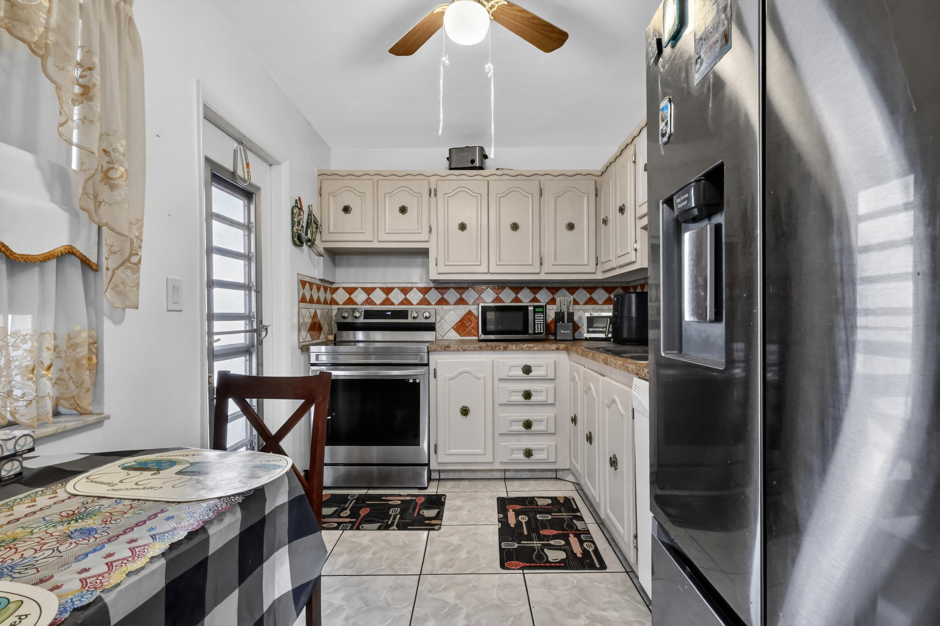 TOPAZ SOUTH CONDO - Residential