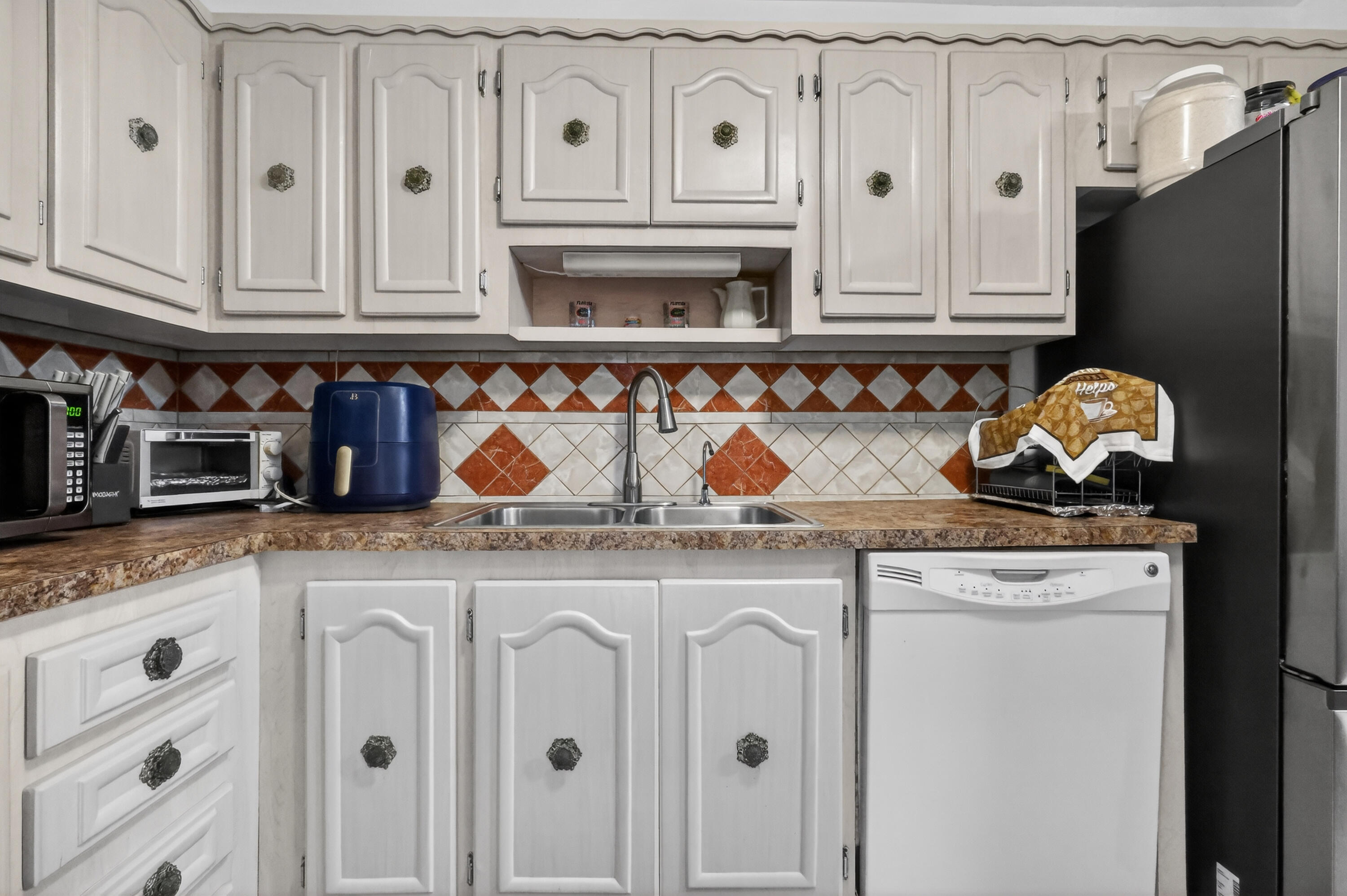 TOPAZ SOUTH CONDO - Residential