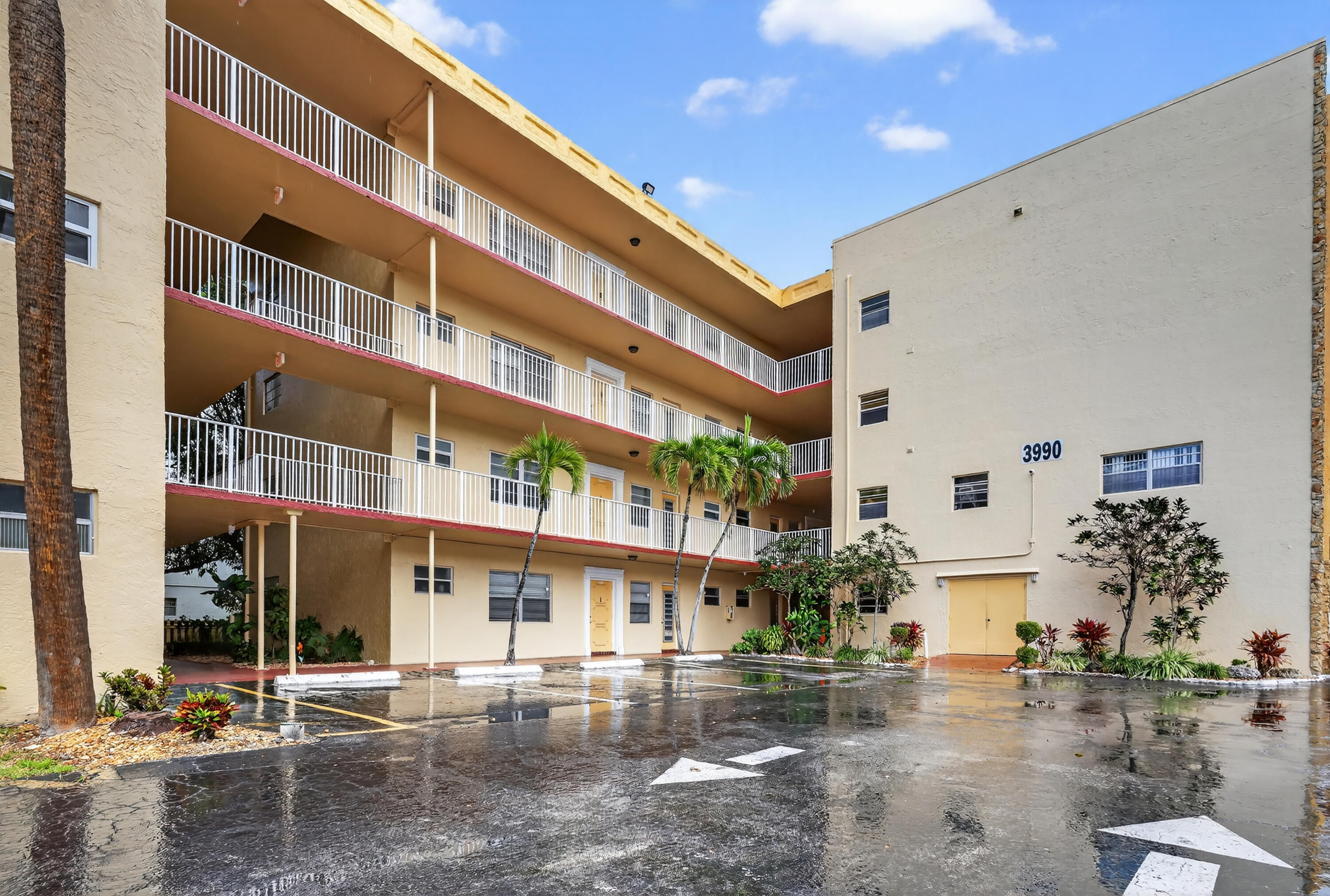 TOPAZ SOUTH CONDO - Residential