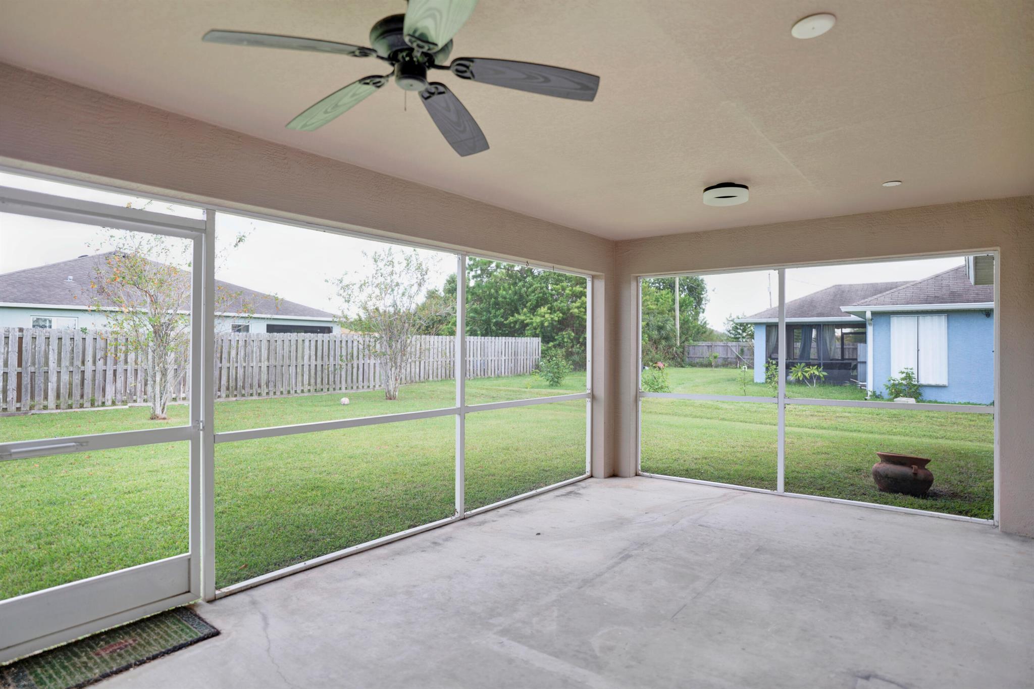 PORT ST LUCIE SECTION 35 - Residential Lease