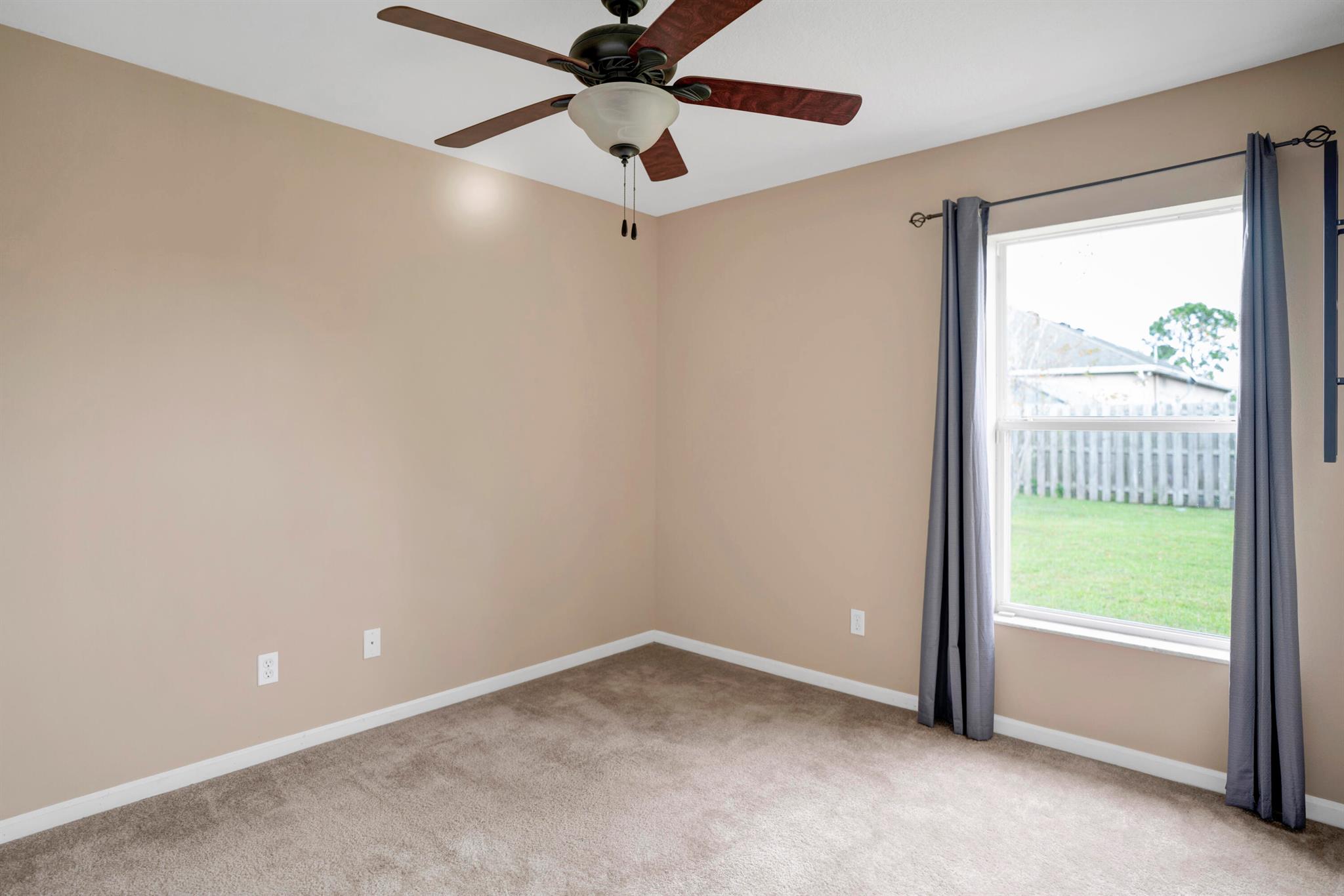 PORT ST LUCIE SECTION 35 - Residential Lease