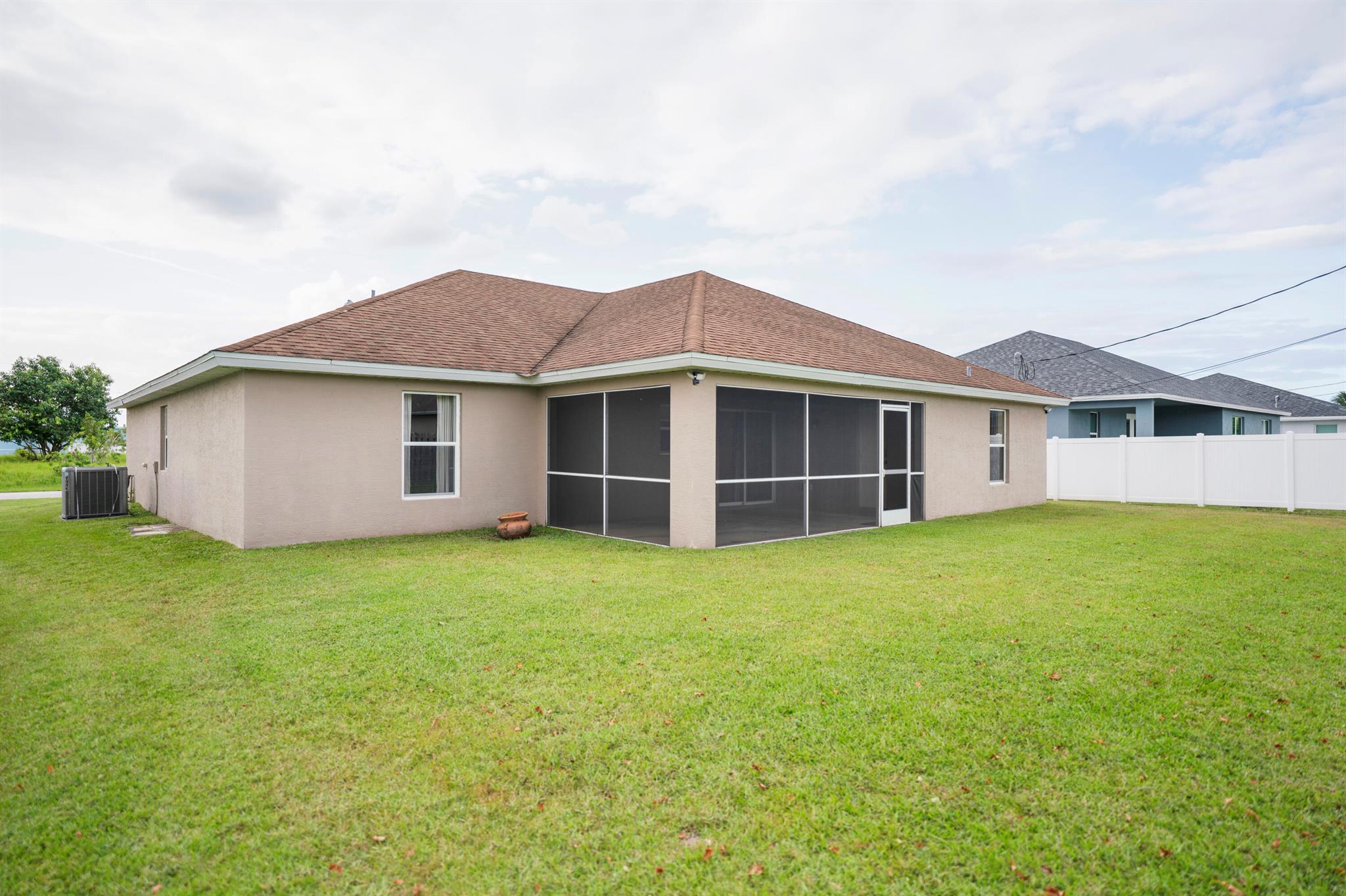 PORT ST LUCIE SECTION 35 - Residential Lease