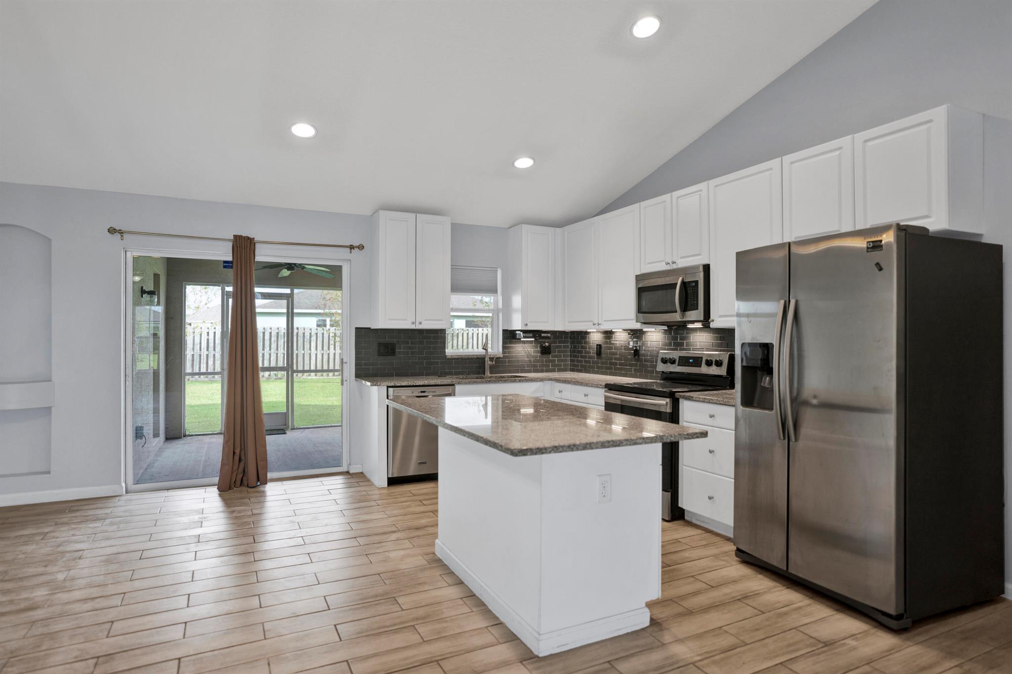 PORT ST LUCIE SECTION 35 - Residential Lease