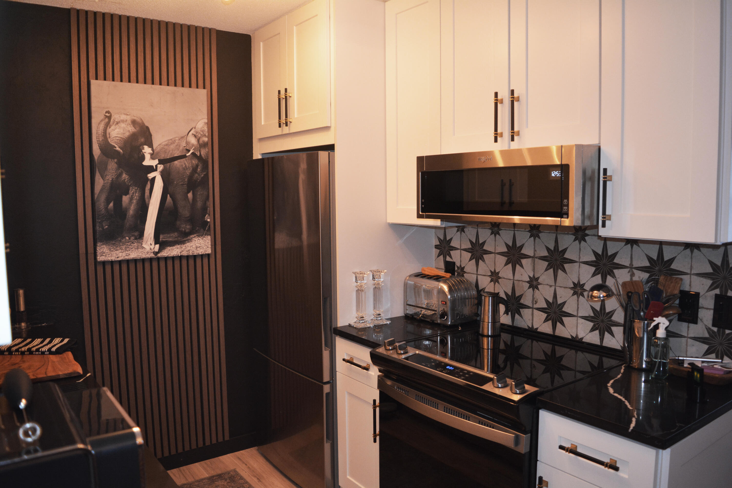 HOVIANNA APTS CONDO - Residential