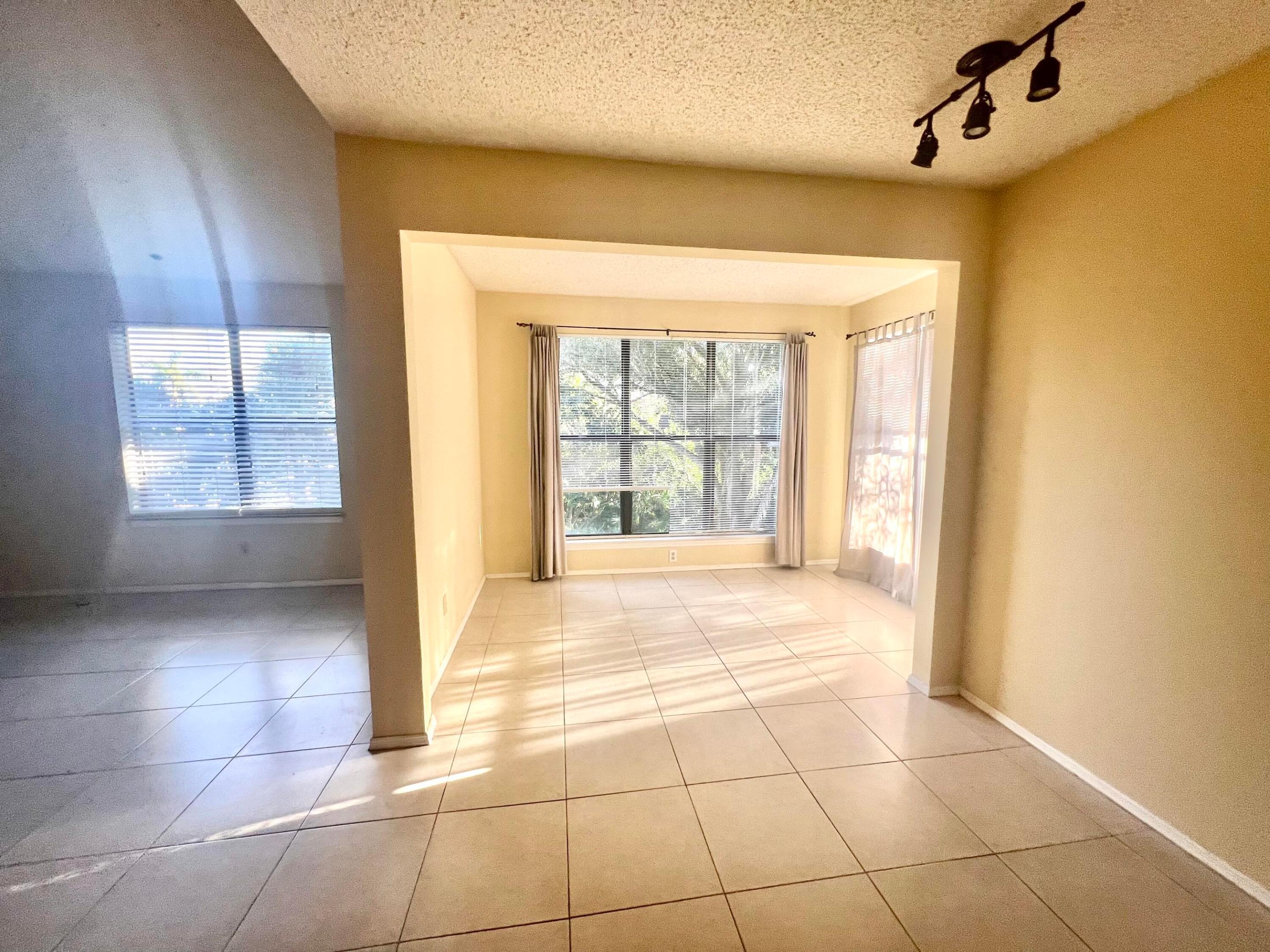 BOYNTON LANDINGS CONDO - Residential Lease