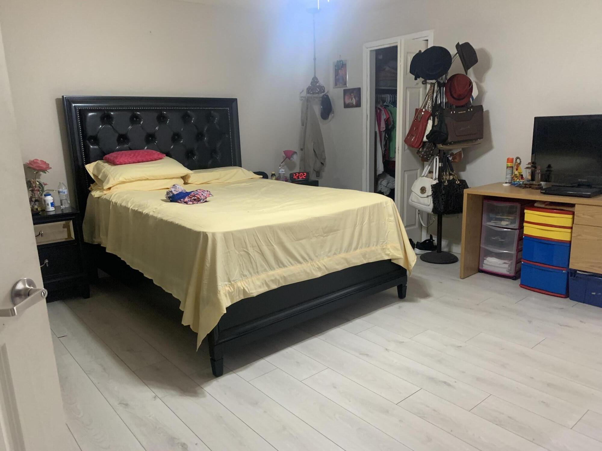 WYNNEWOOD ACRES 4 - Residential