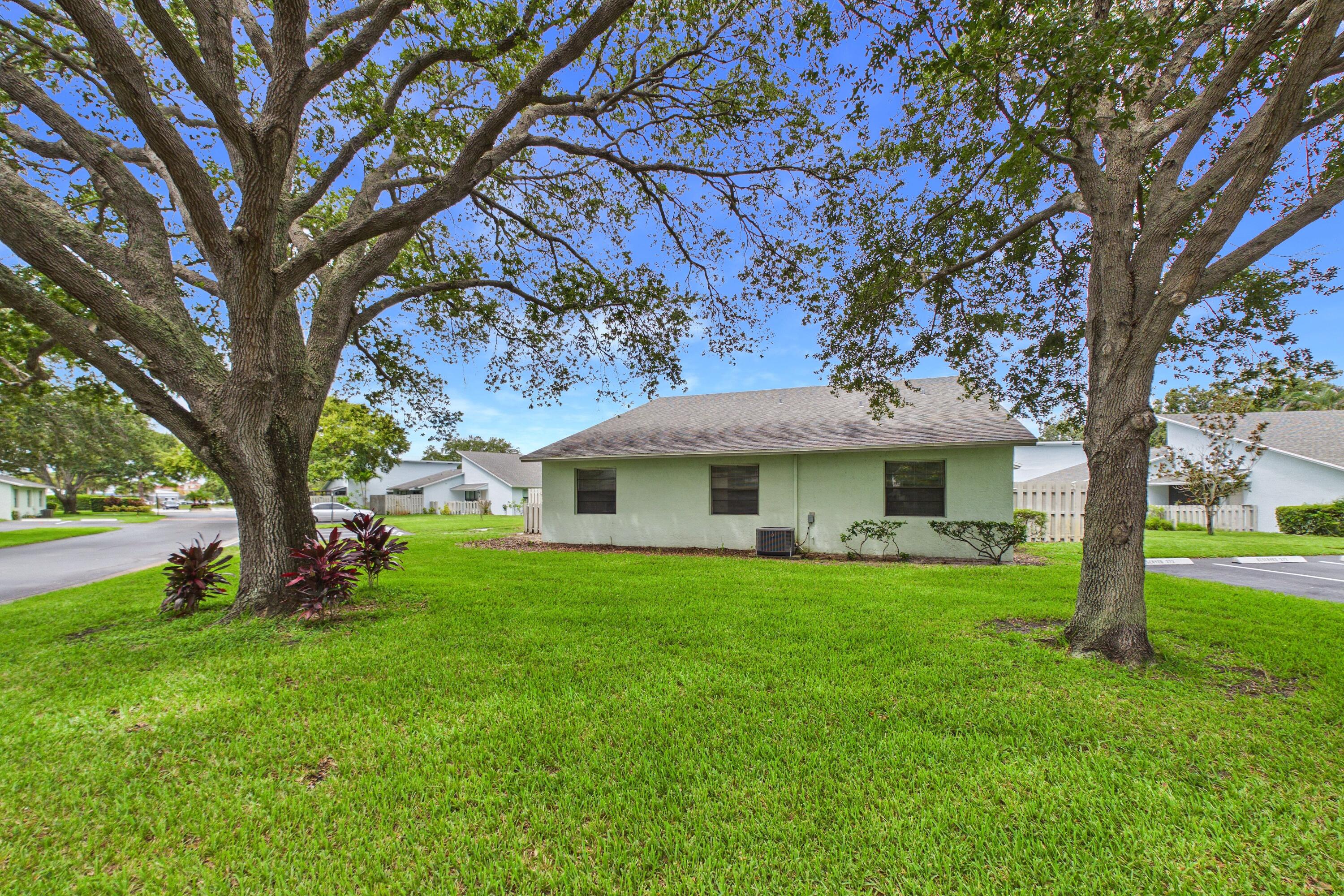 431 JUPITER LAKES Boulevard 2127A