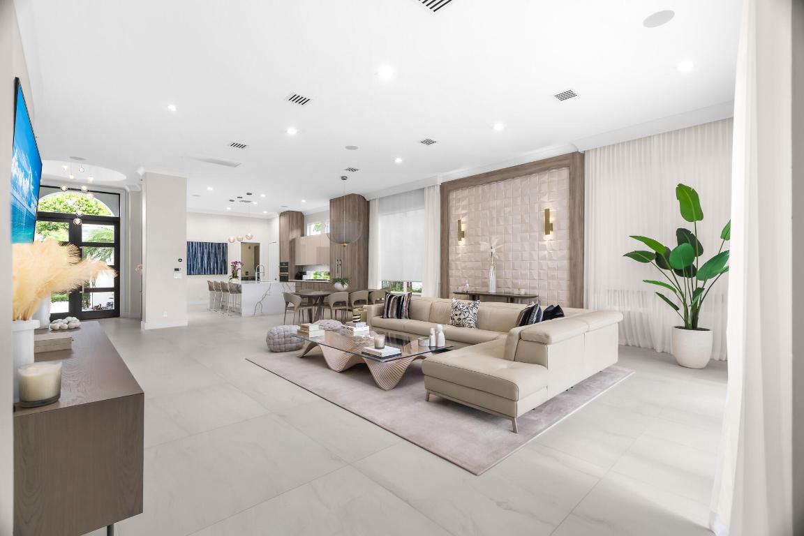 ADDISON RESERVE - Residential