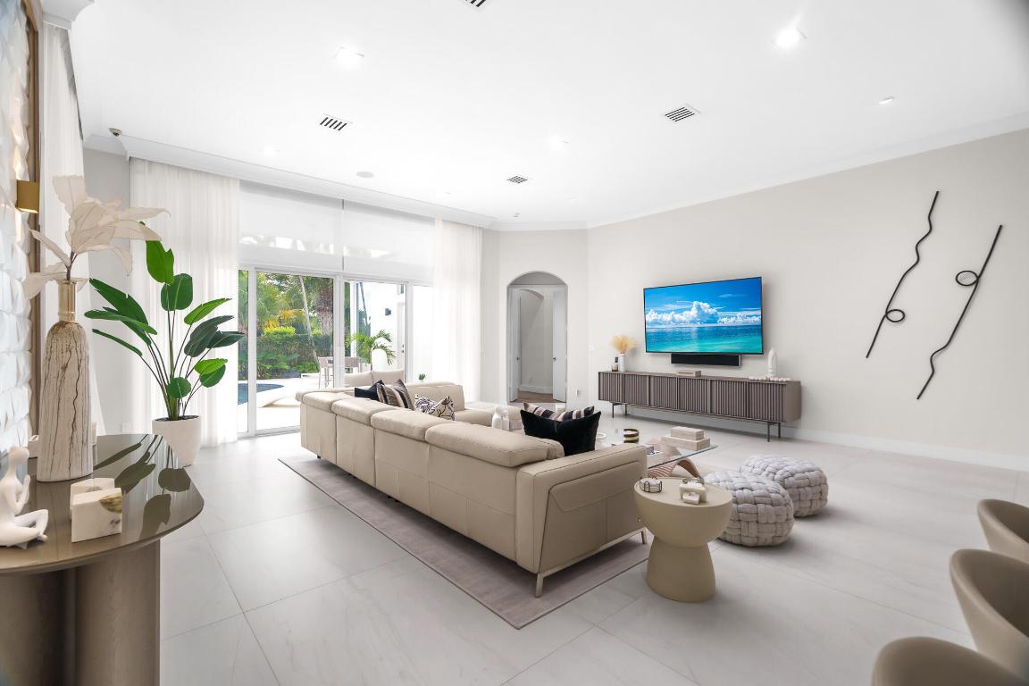 ADDISON RESERVE - Residential