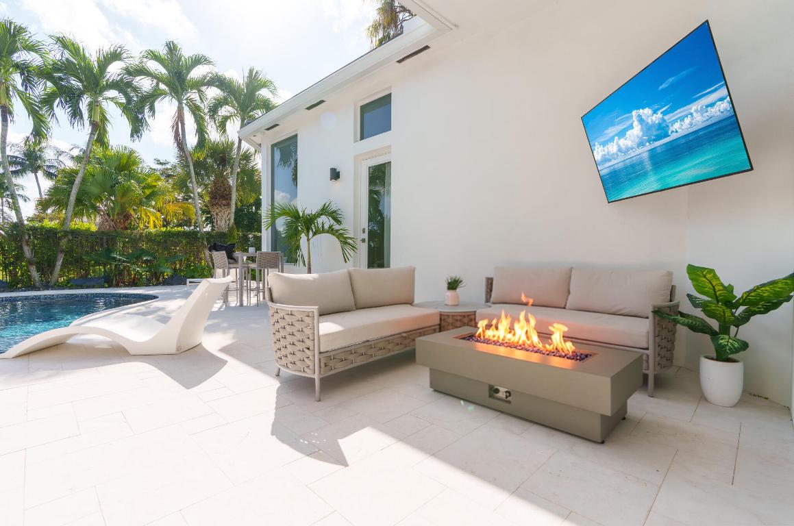 ADDISON RESERVE - Residential