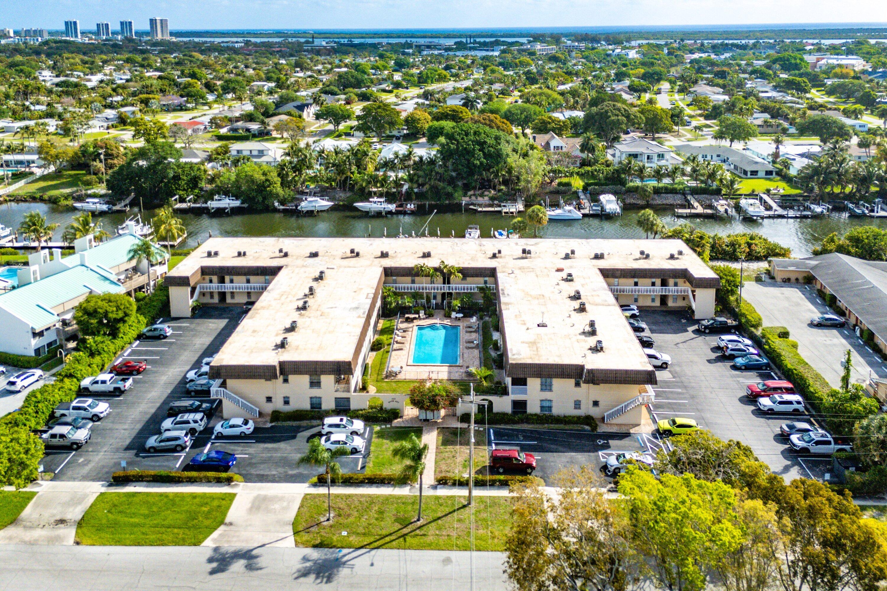 RIVER KEY CONDO - Residential