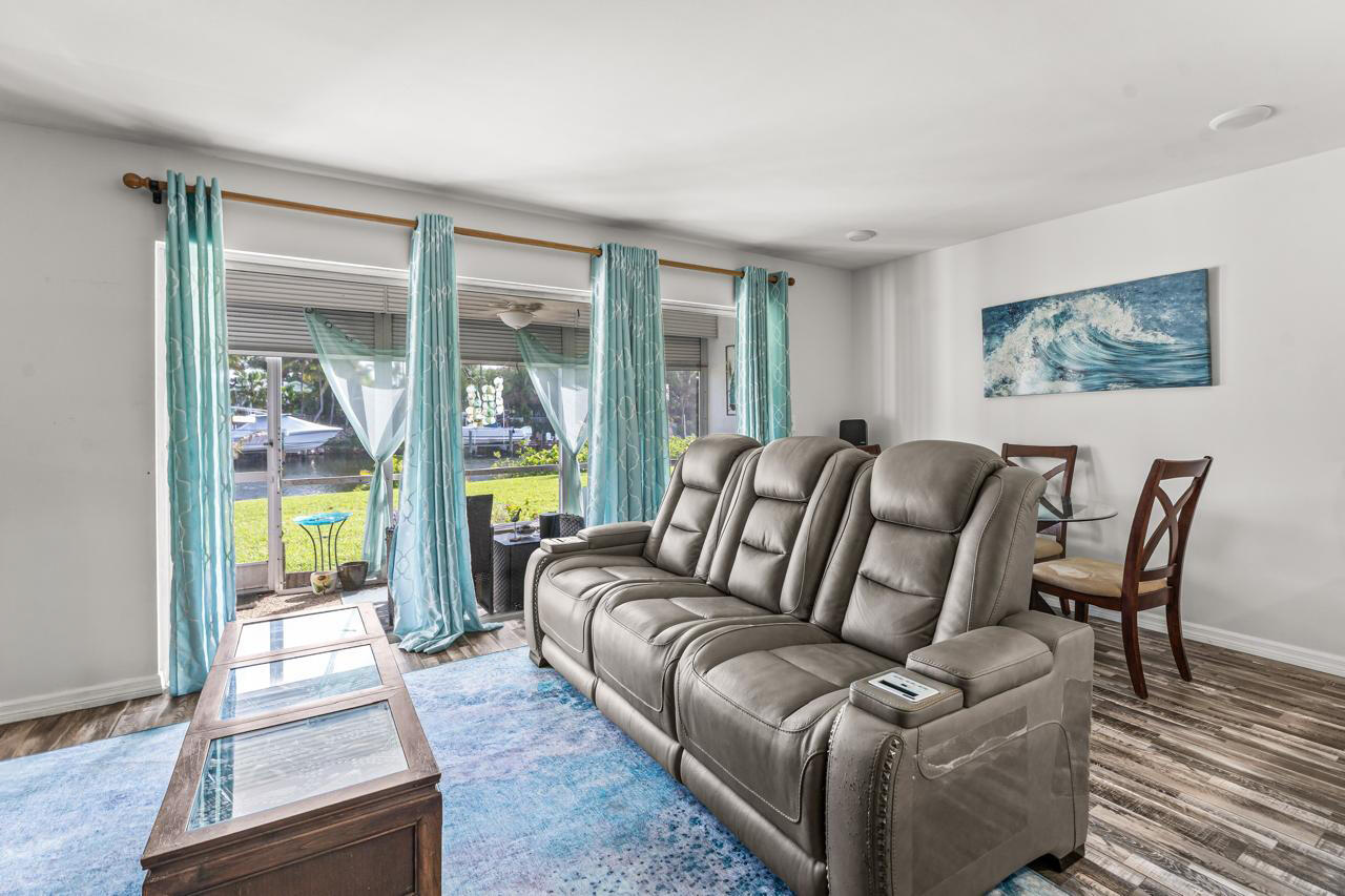 RIVER KEY CONDO - Residential