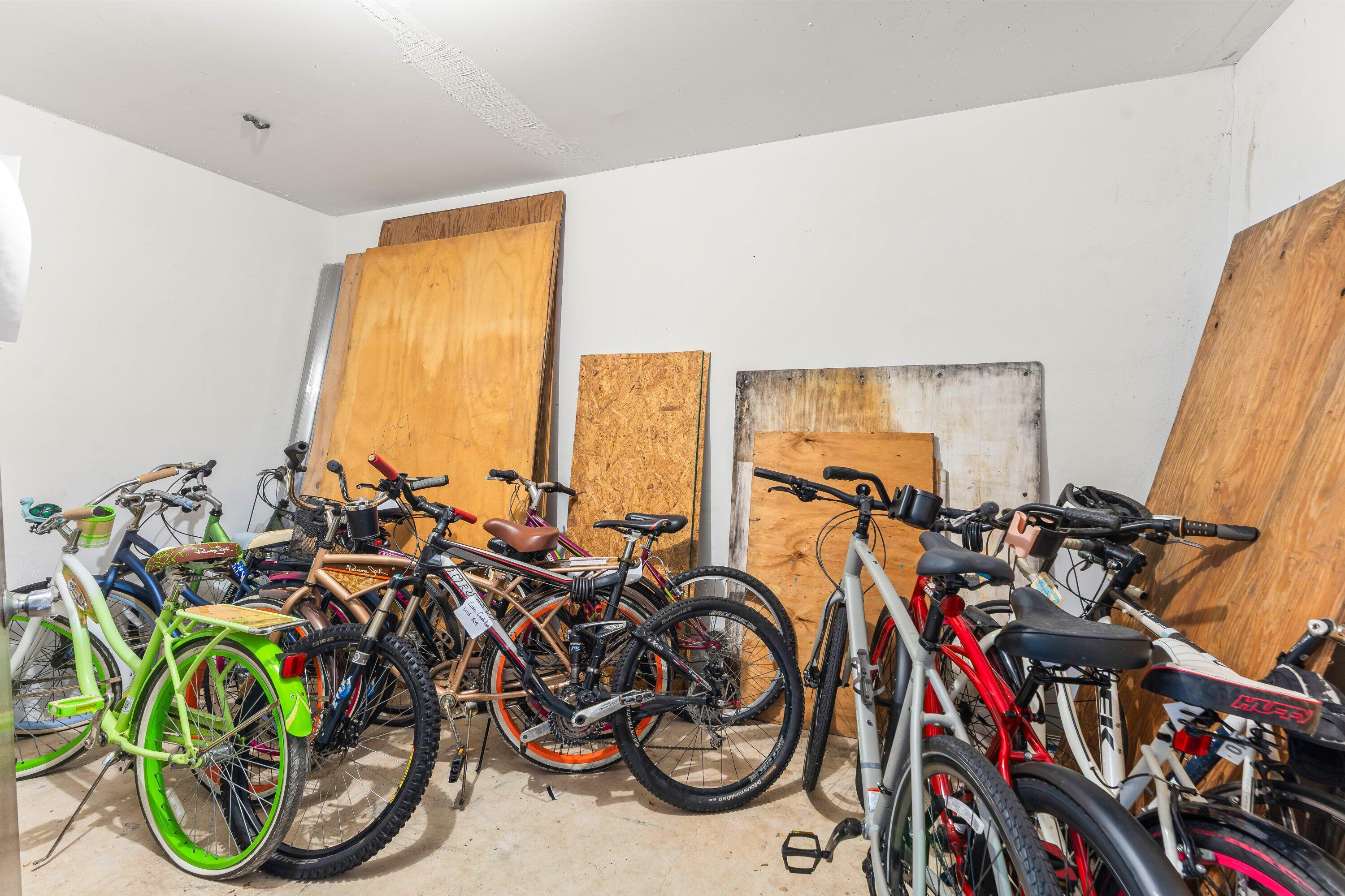 RIVER KEY CONDO - Residential