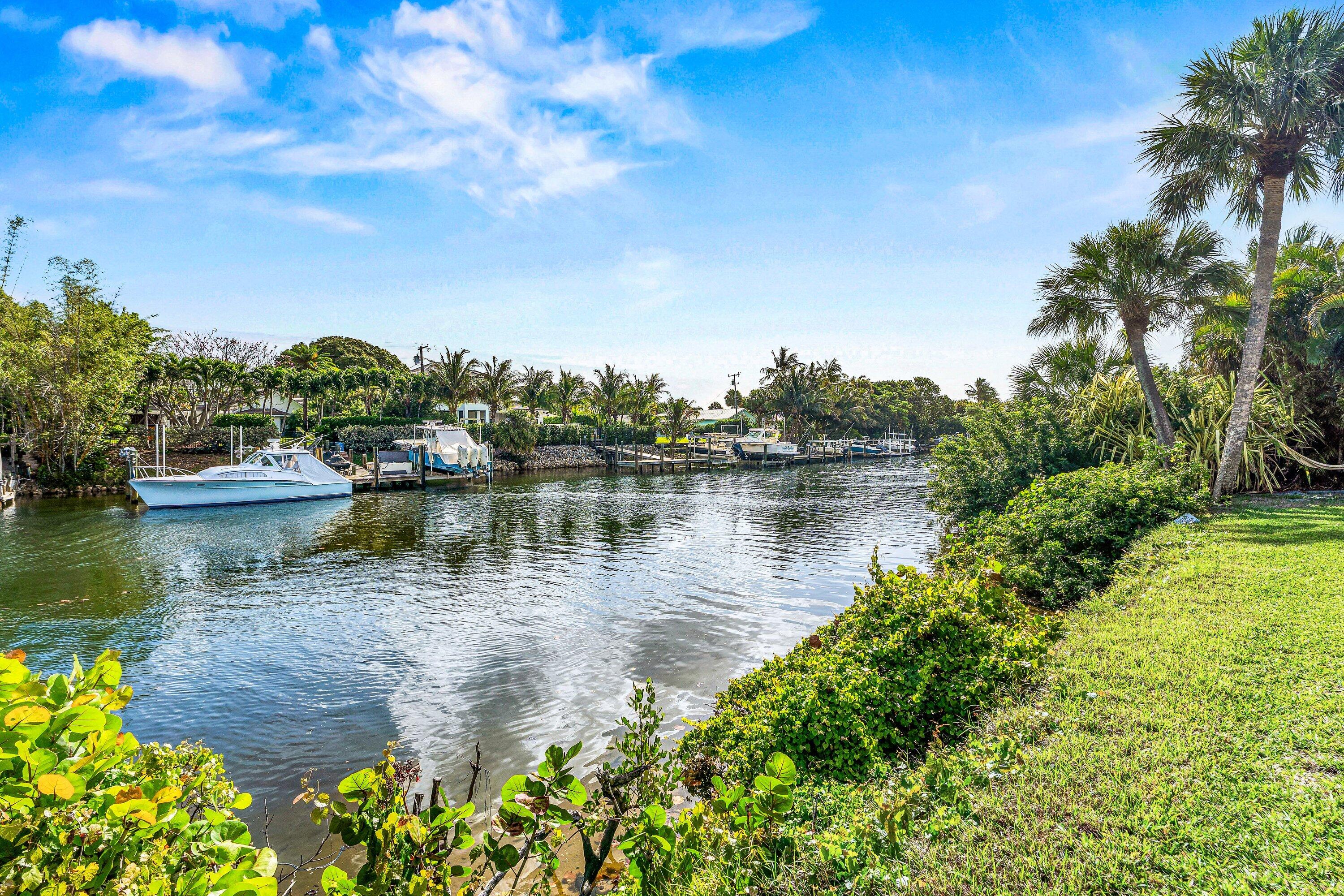 RIVER KEY CONDO - Residential
