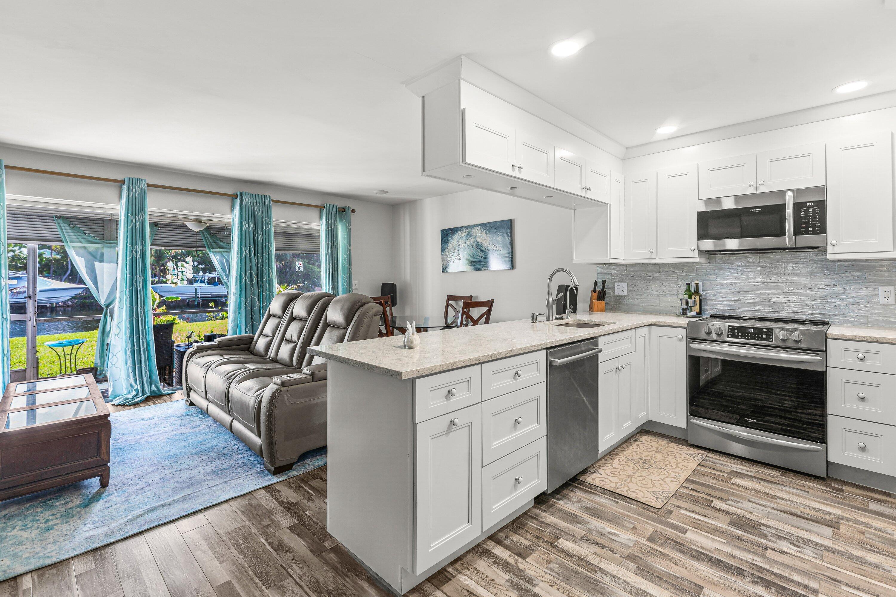 RIVER KEY CONDO - Residential