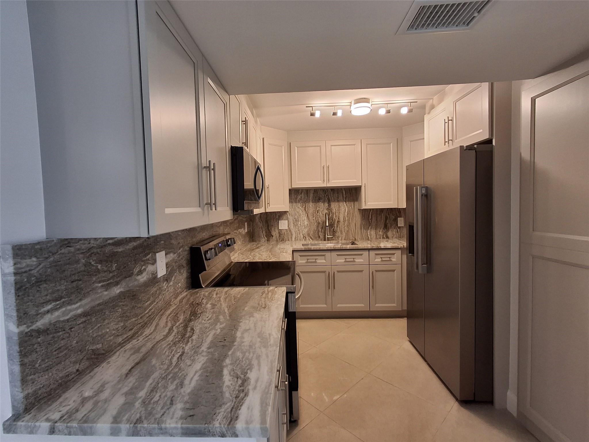 Ramblewood Court - Residential Lease