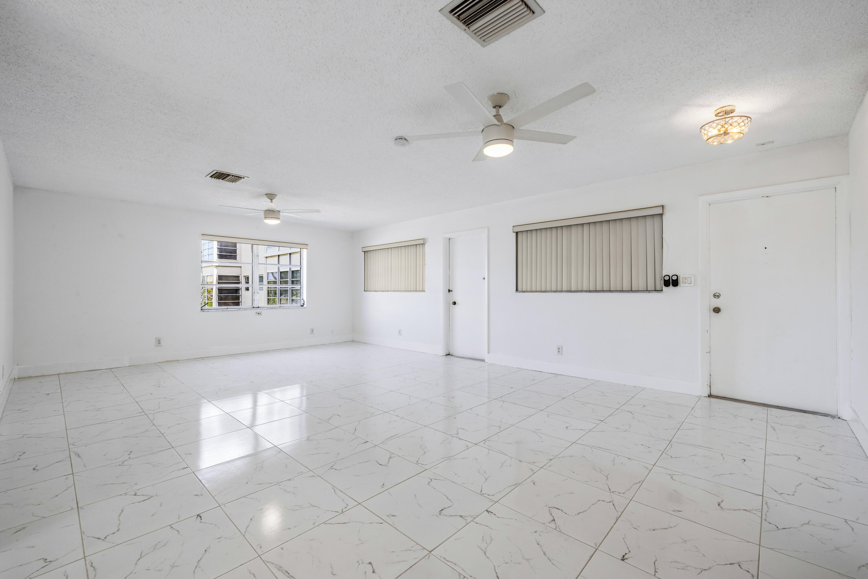 941 Crystal Lake Drive 207