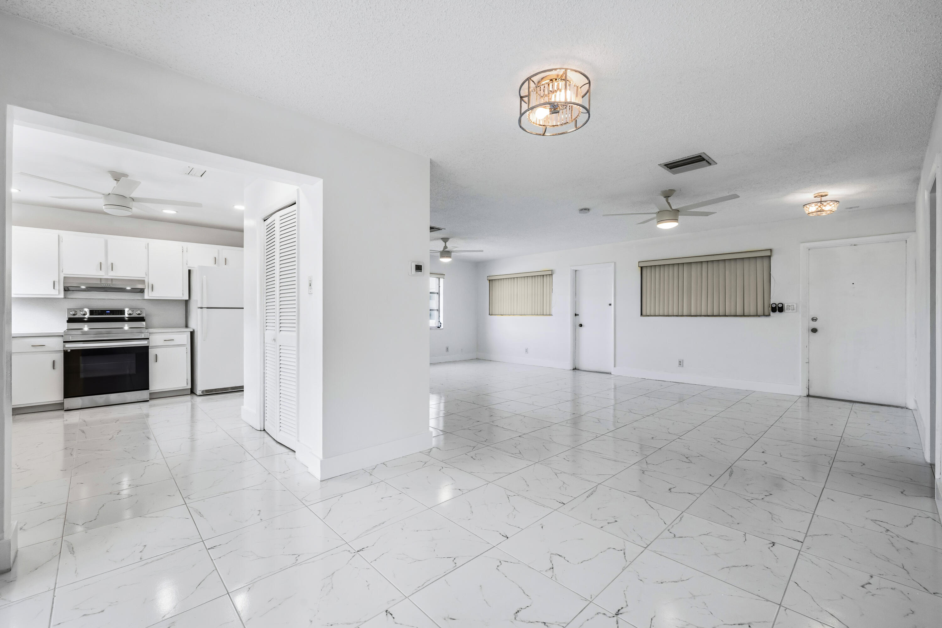 941 Crystal Lake Drive 207