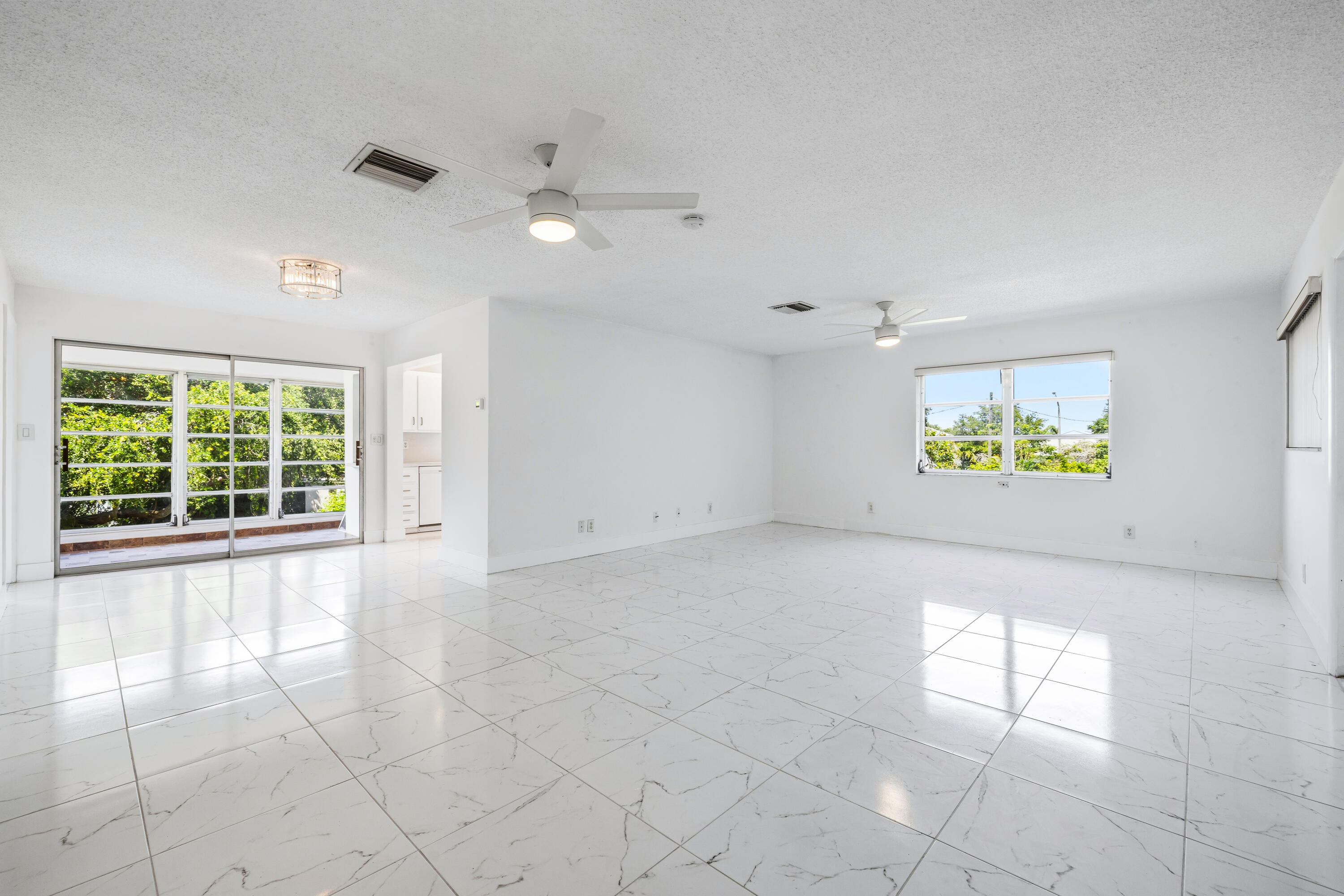 941 Crystal Lake Drive 207