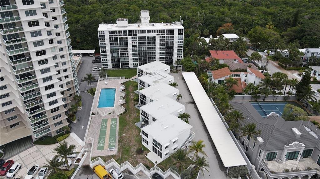 1200 Club - Residential